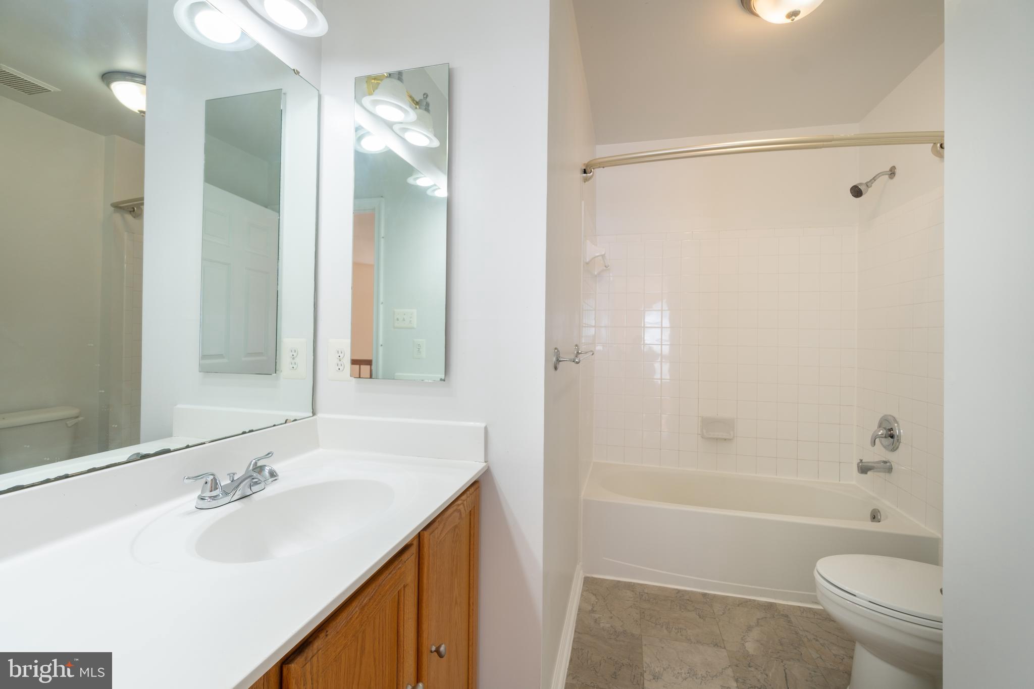 CROSS CREEK CLUB - Residential