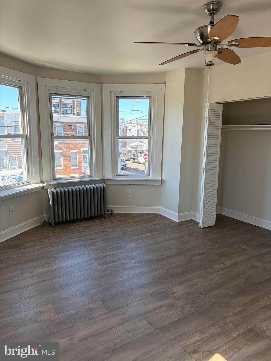 3245 ARAMINGO AVENUE