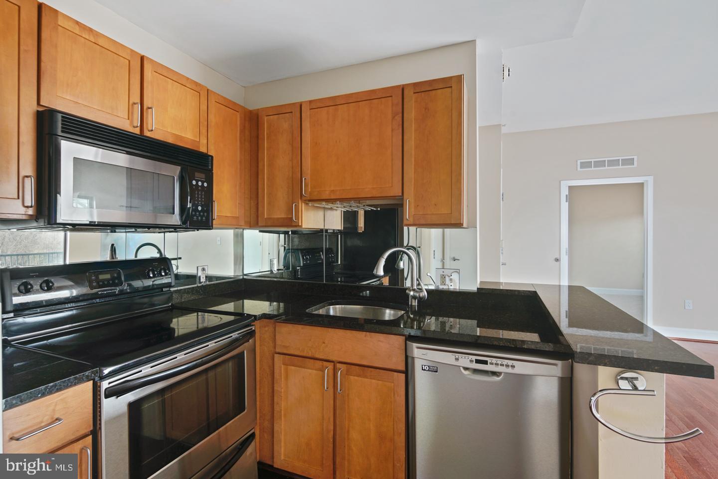 MANAYUNK - Residential Lease