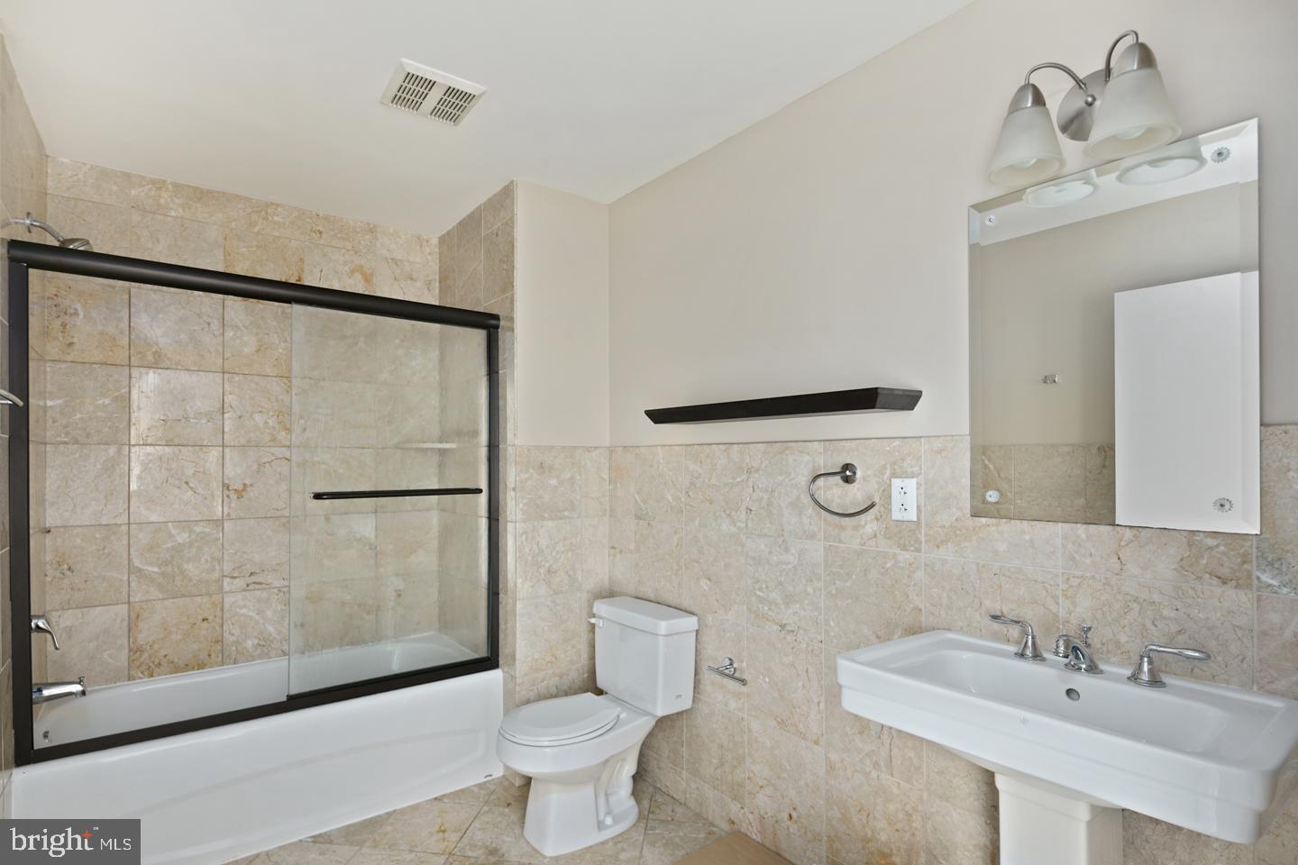 MANAYUNK - Residential Lease