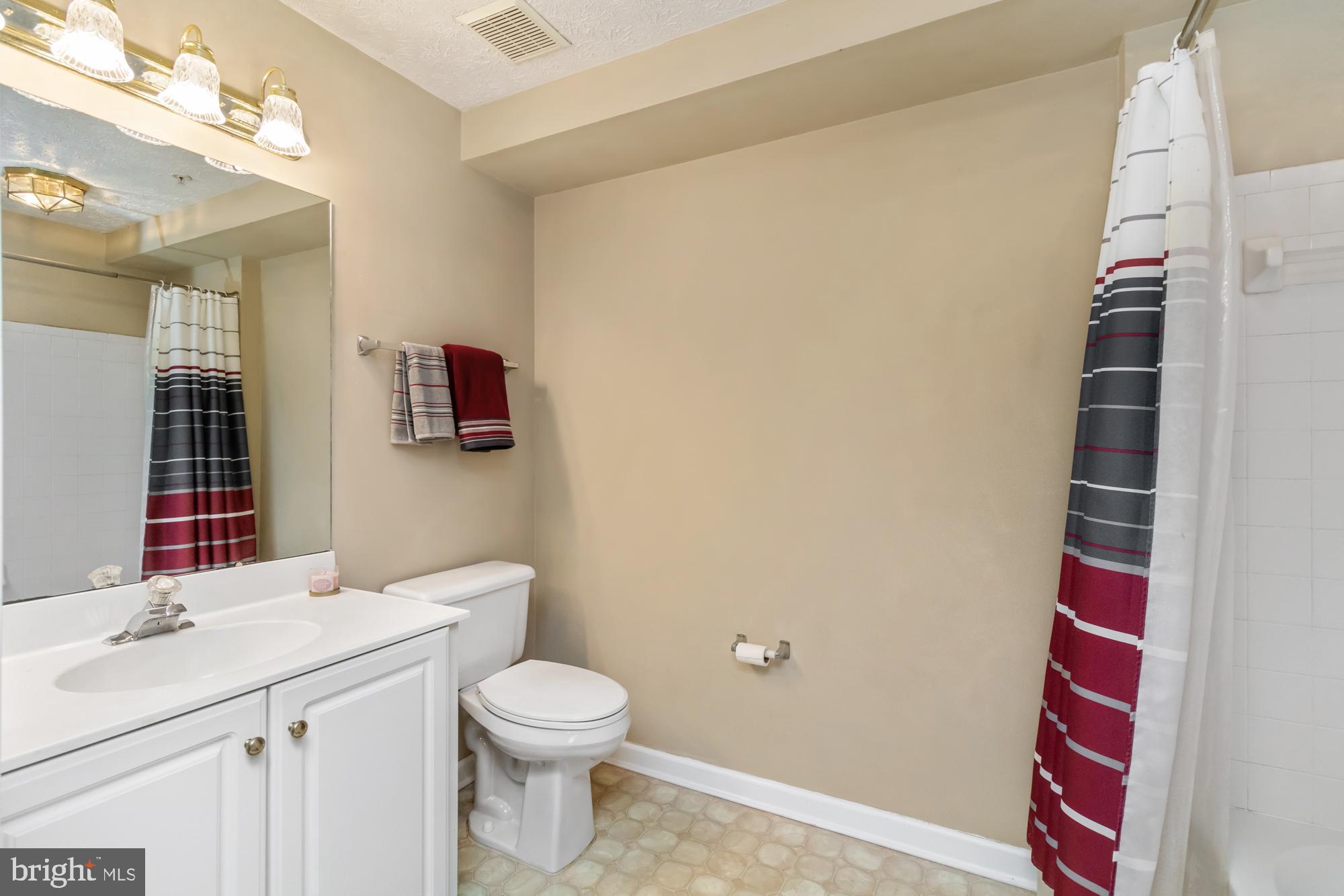 DEVONSHIRE AT WHITEMARSH - Residential