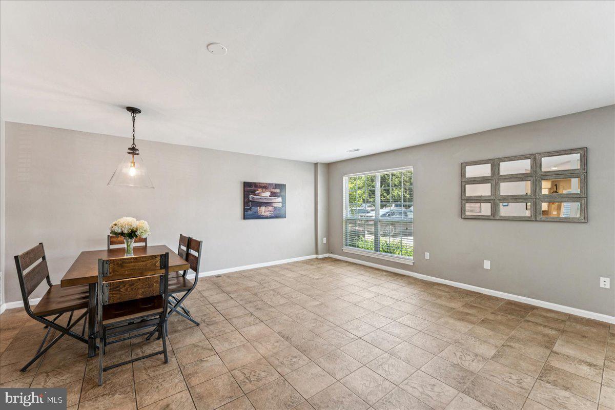 MARINERS LANDING - Residential