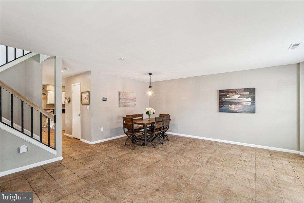MARINERS LANDING - Residential