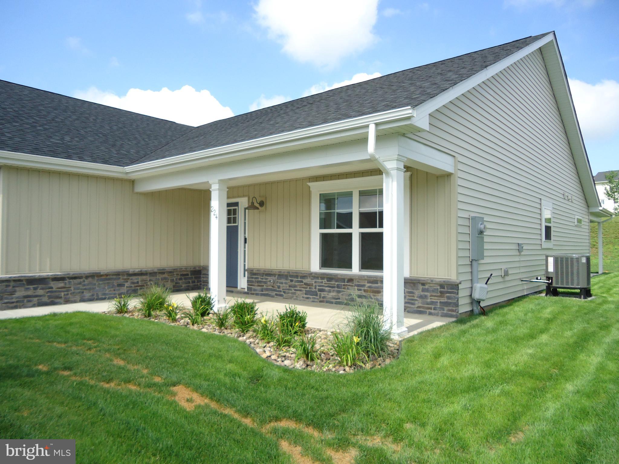 CARDINAL POINTE - Residential