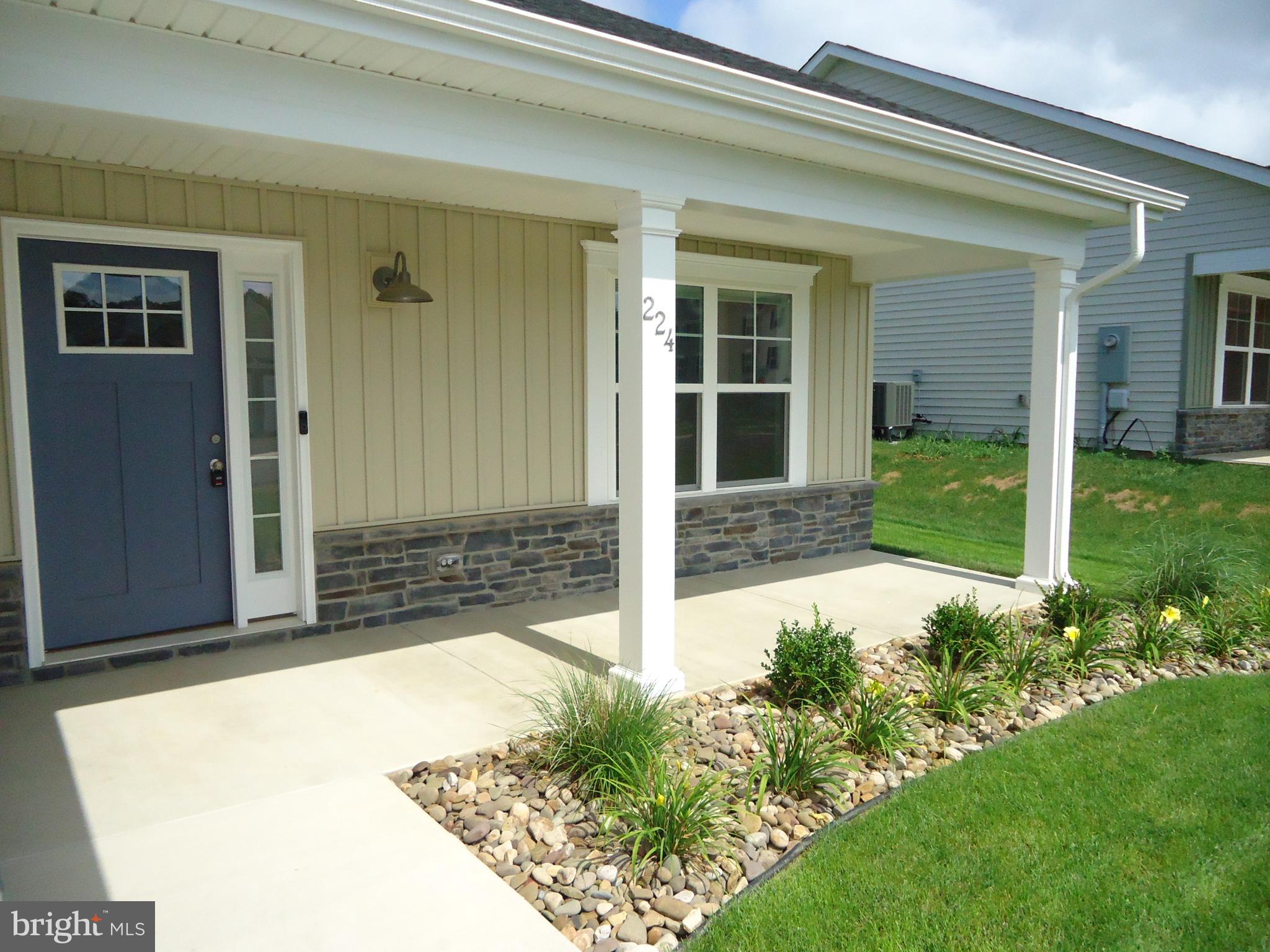 CARDINAL POINTE - Residential