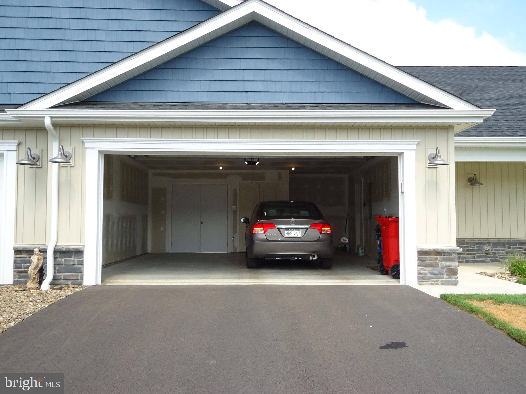 CARDINAL POINTE - Residential