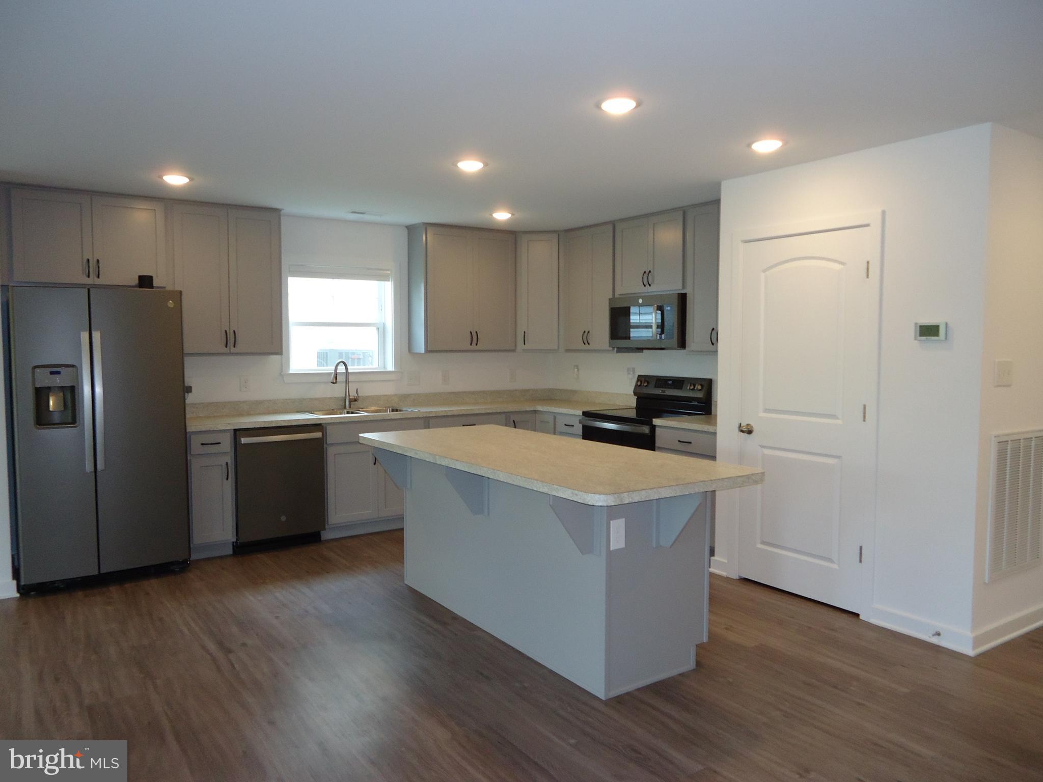 CARDINAL POINTE - Residential