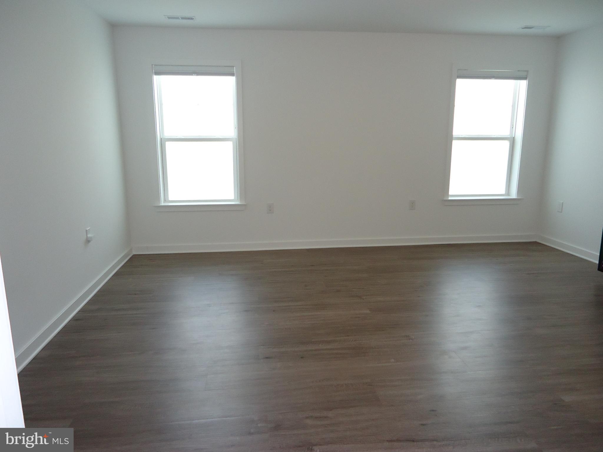 CARDINAL POINTE - Residential