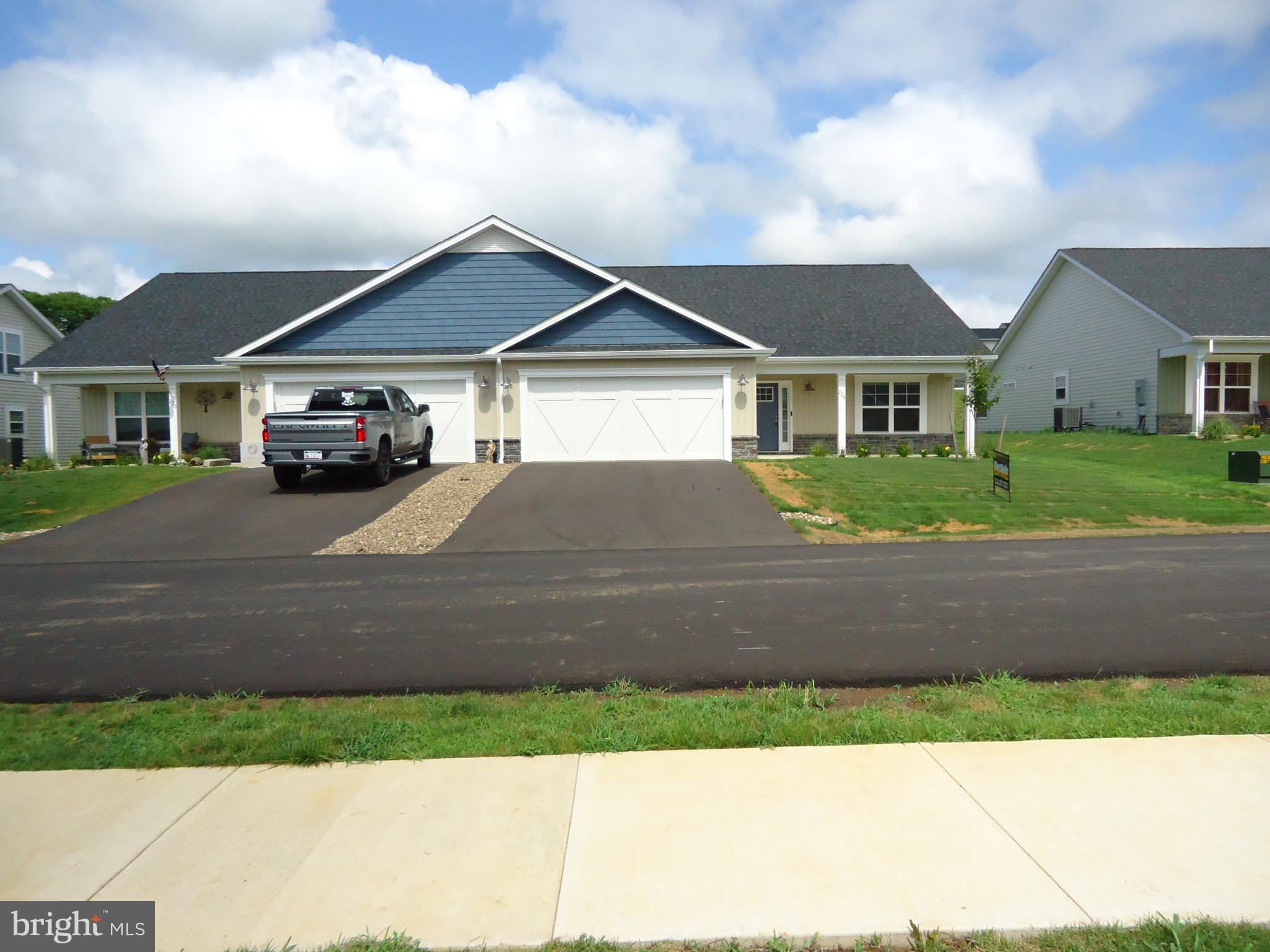 224 DRIPPING SPRING DRIVE