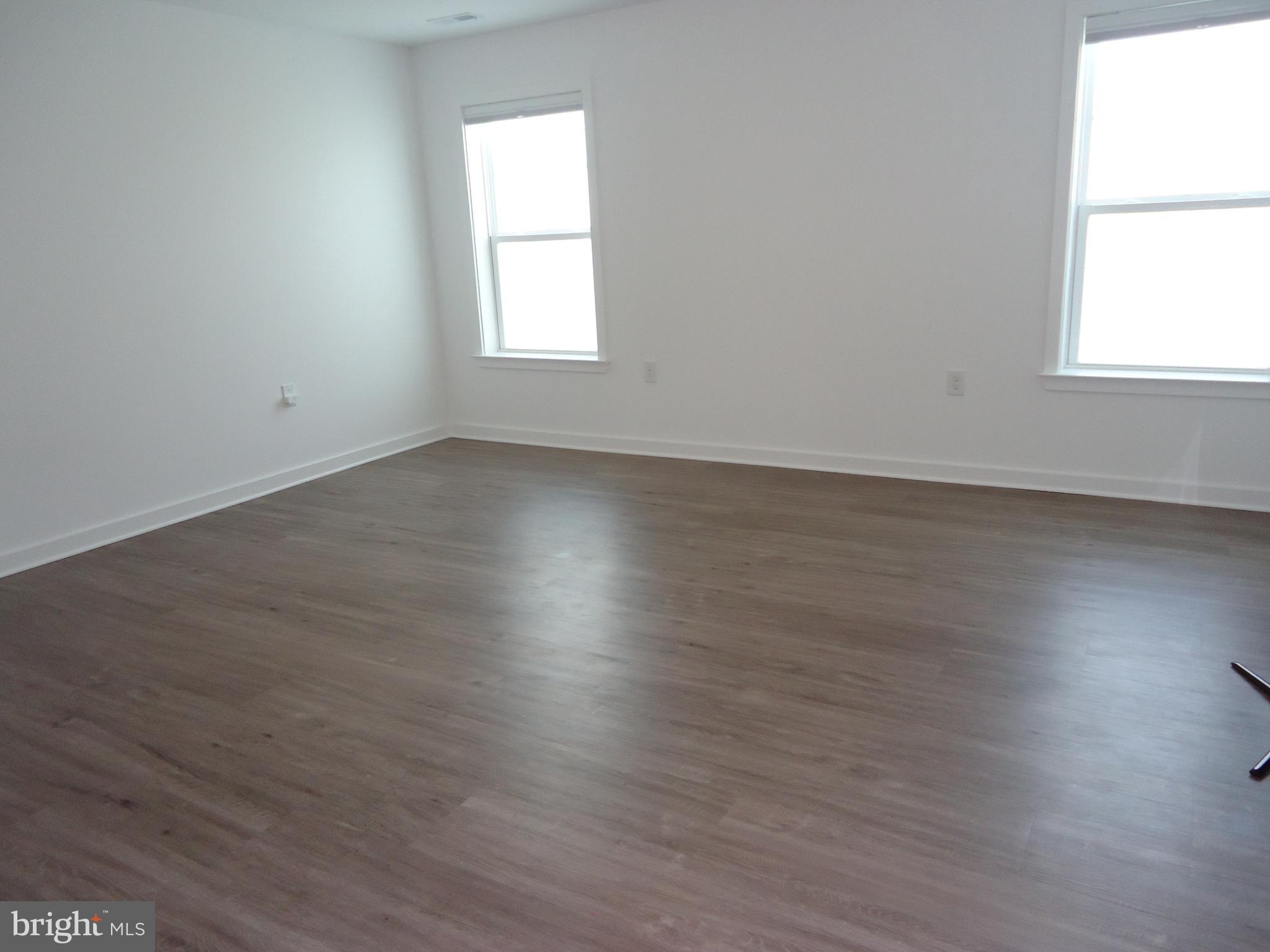 CARDINAL POINTE - Residential