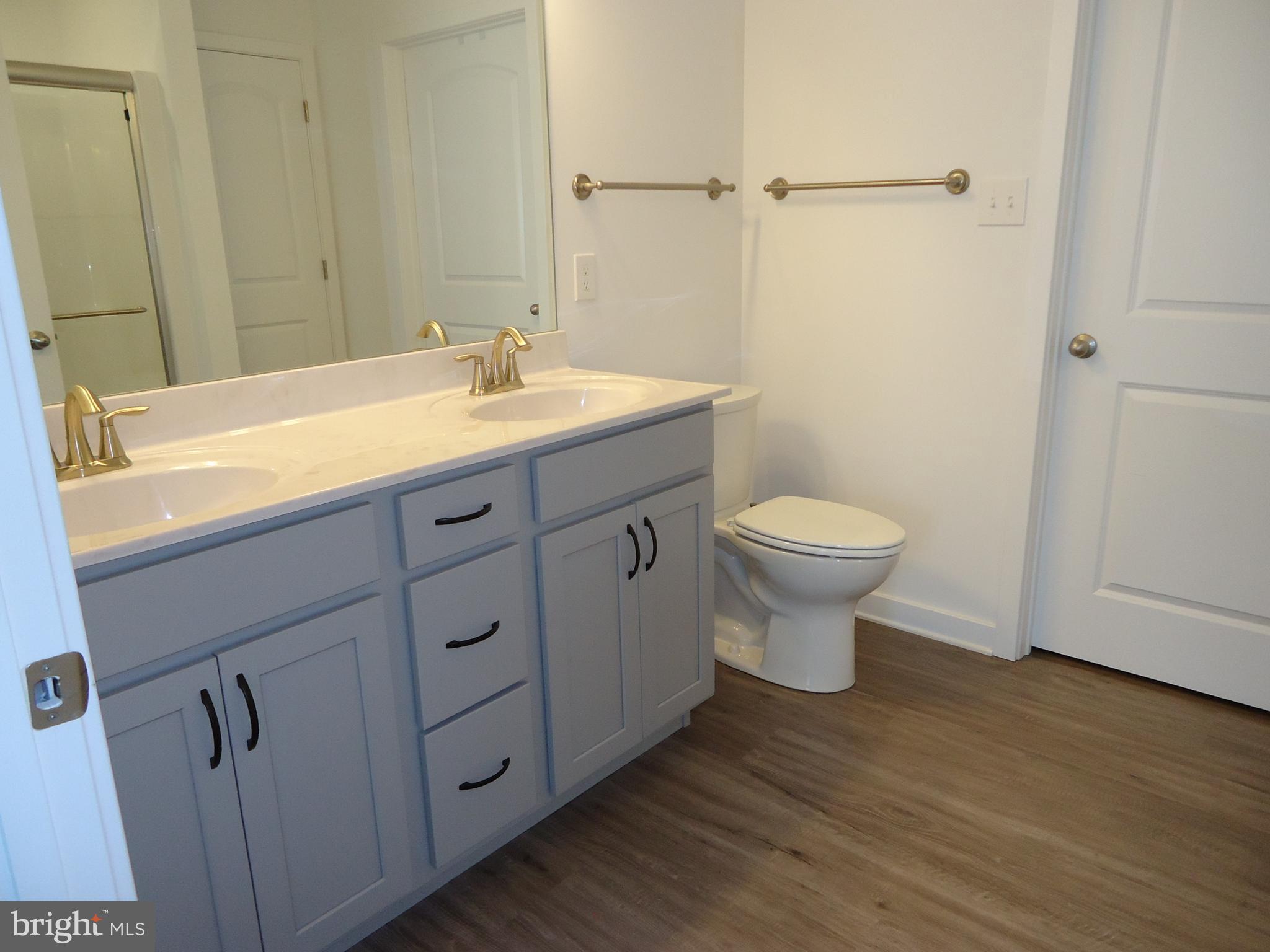 CARDINAL POINTE - Residential