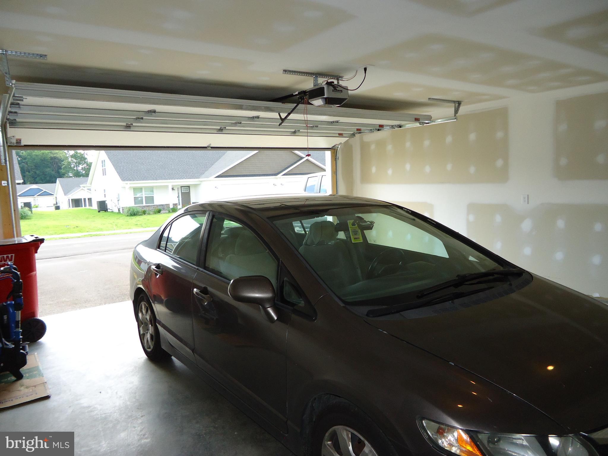 CARDINAL POINTE - Residential