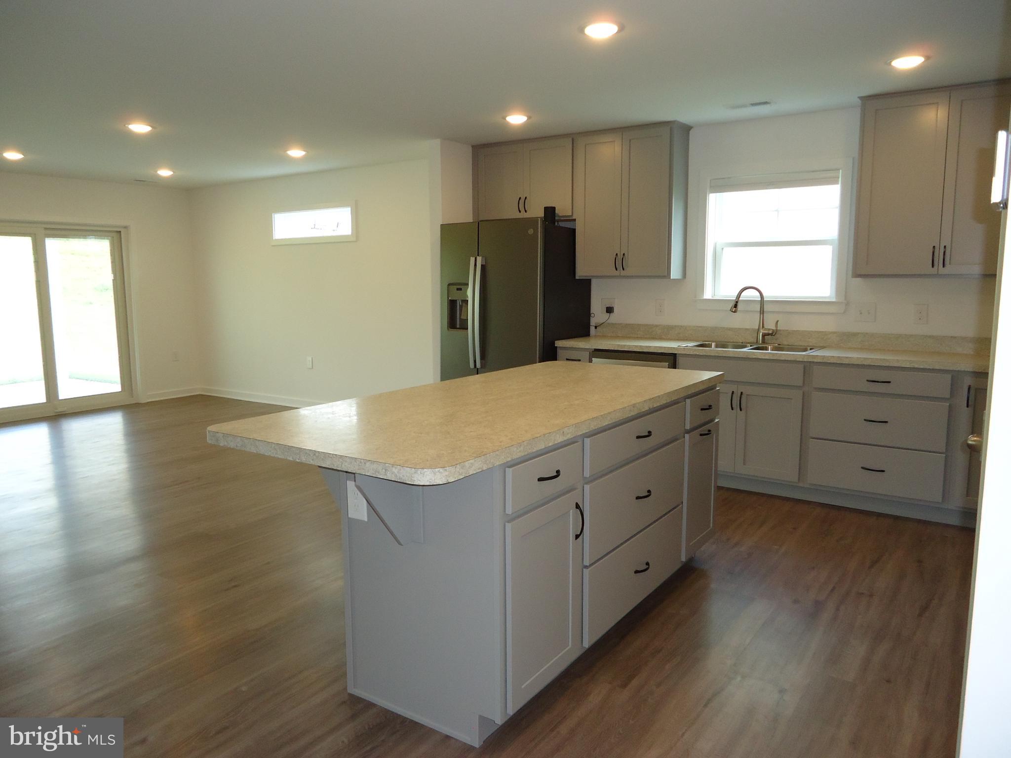 CARDINAL POINTE - Residential