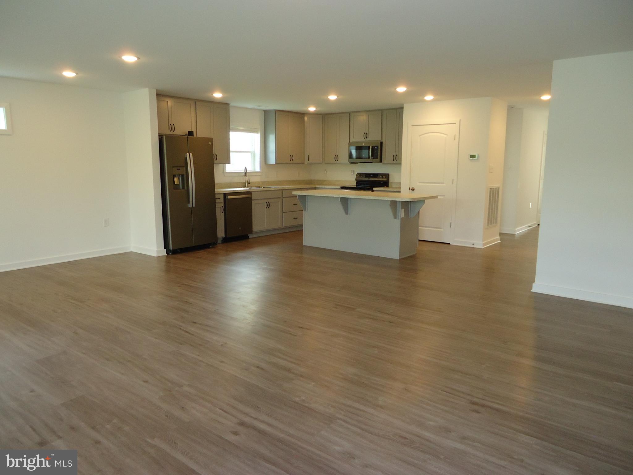 CARDINAL POINTE - Residential