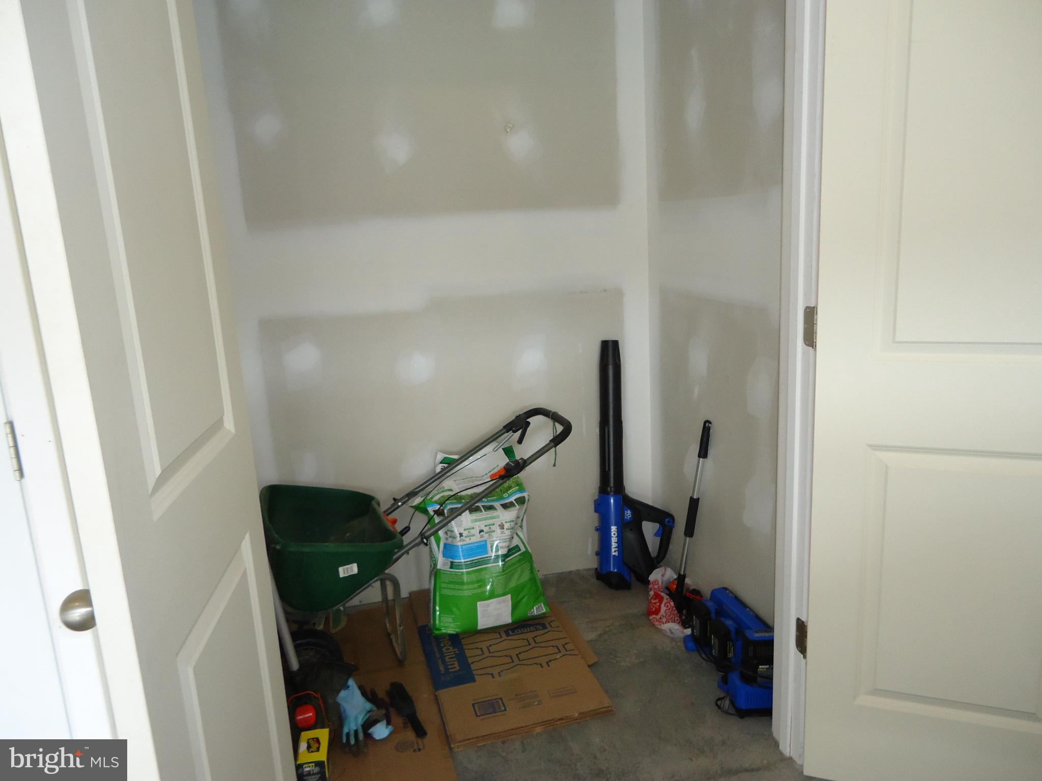 CARDINAL POINTE - Residential