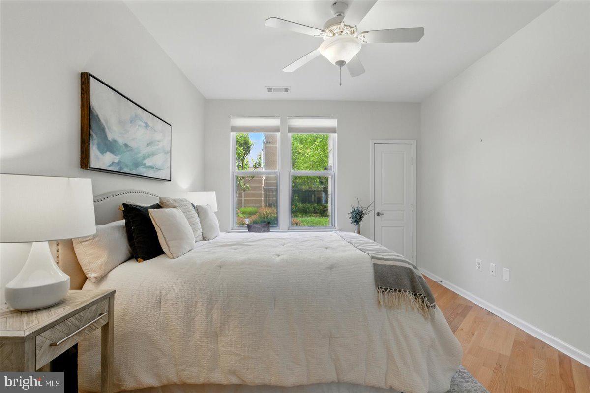 SAVOY AT RESTON TOWN CENTER - Residential