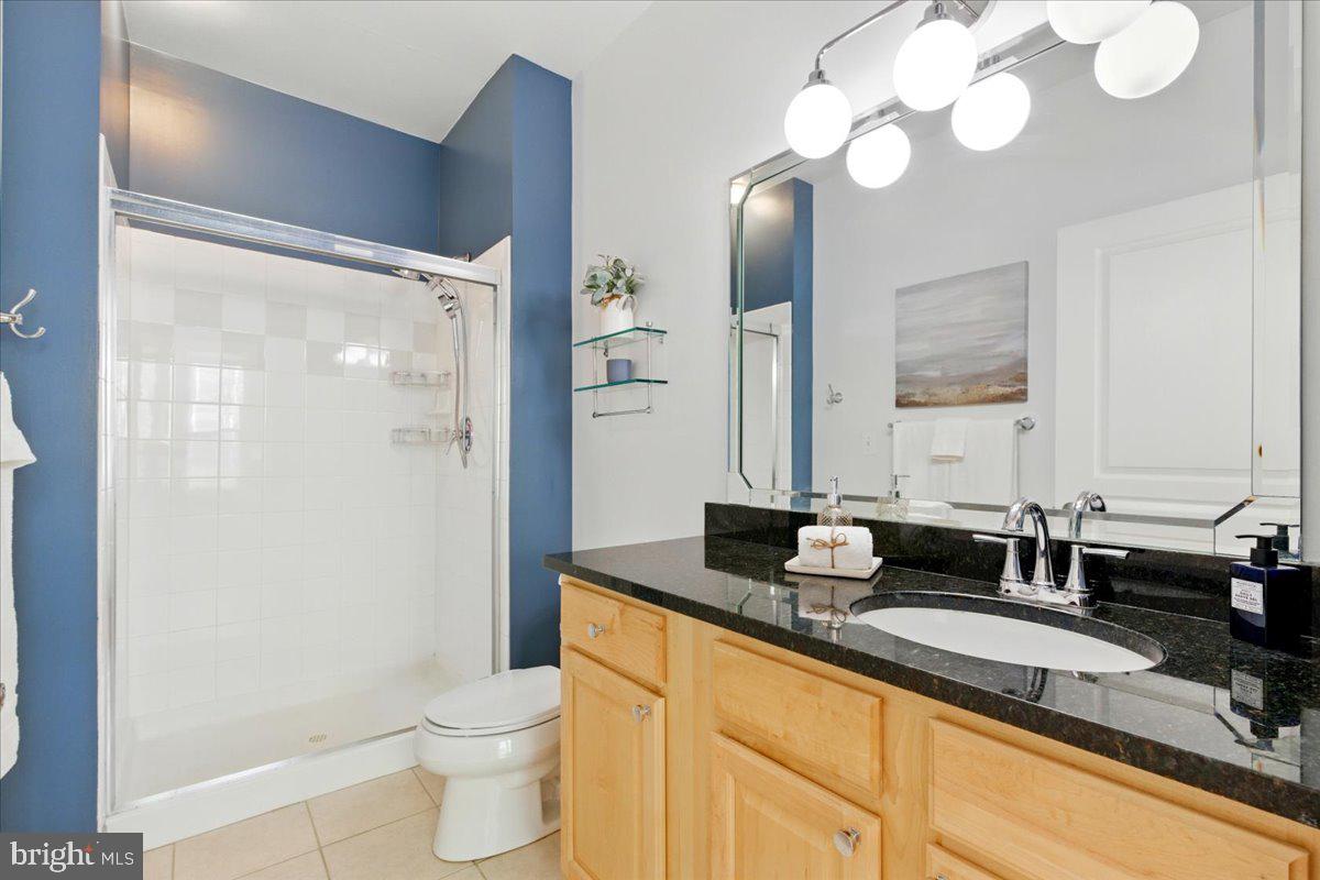 SAVOY AT RESTON TOWN CENTER - Residential