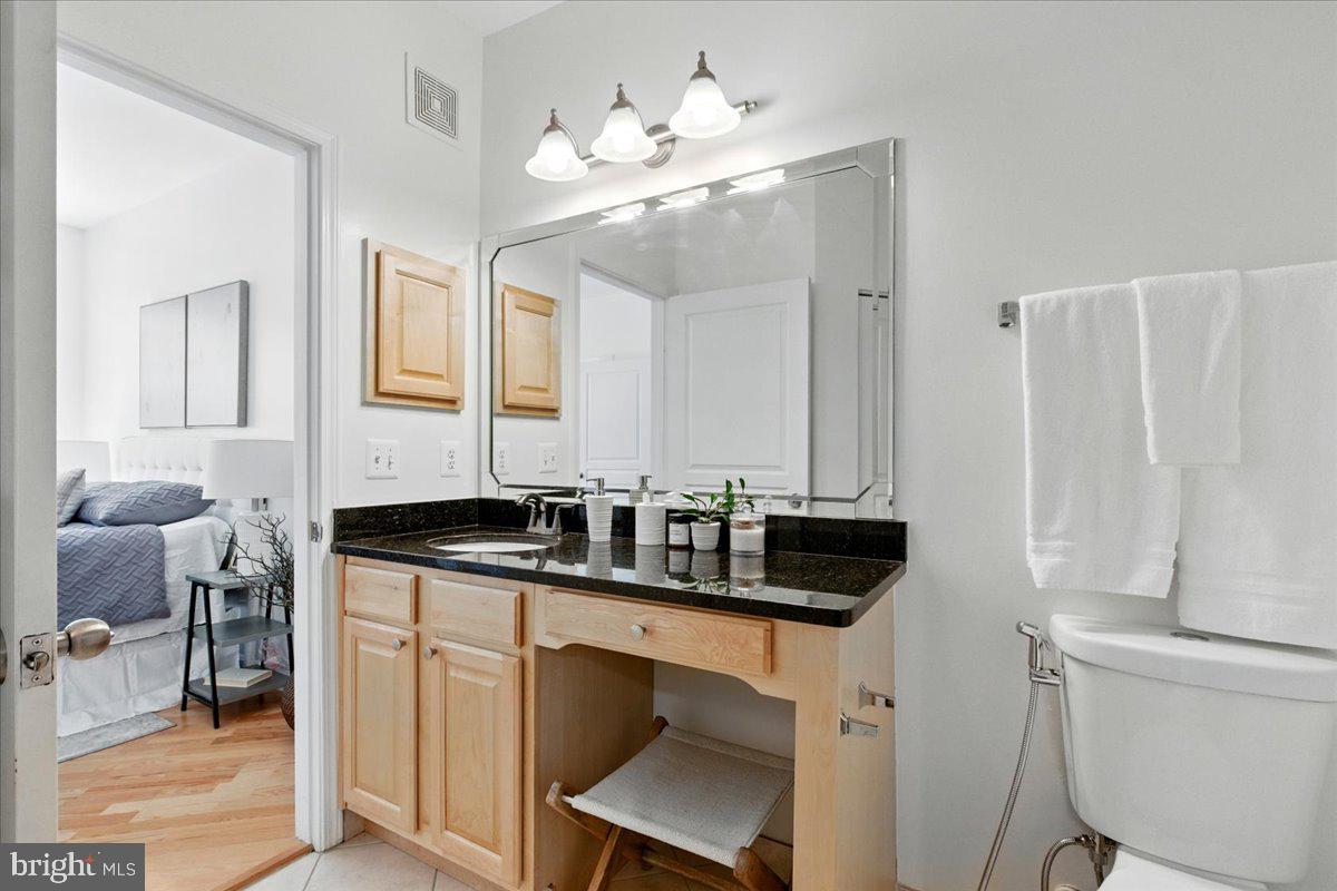 SAVOY AT RESTON TOWN CENTER - Residential