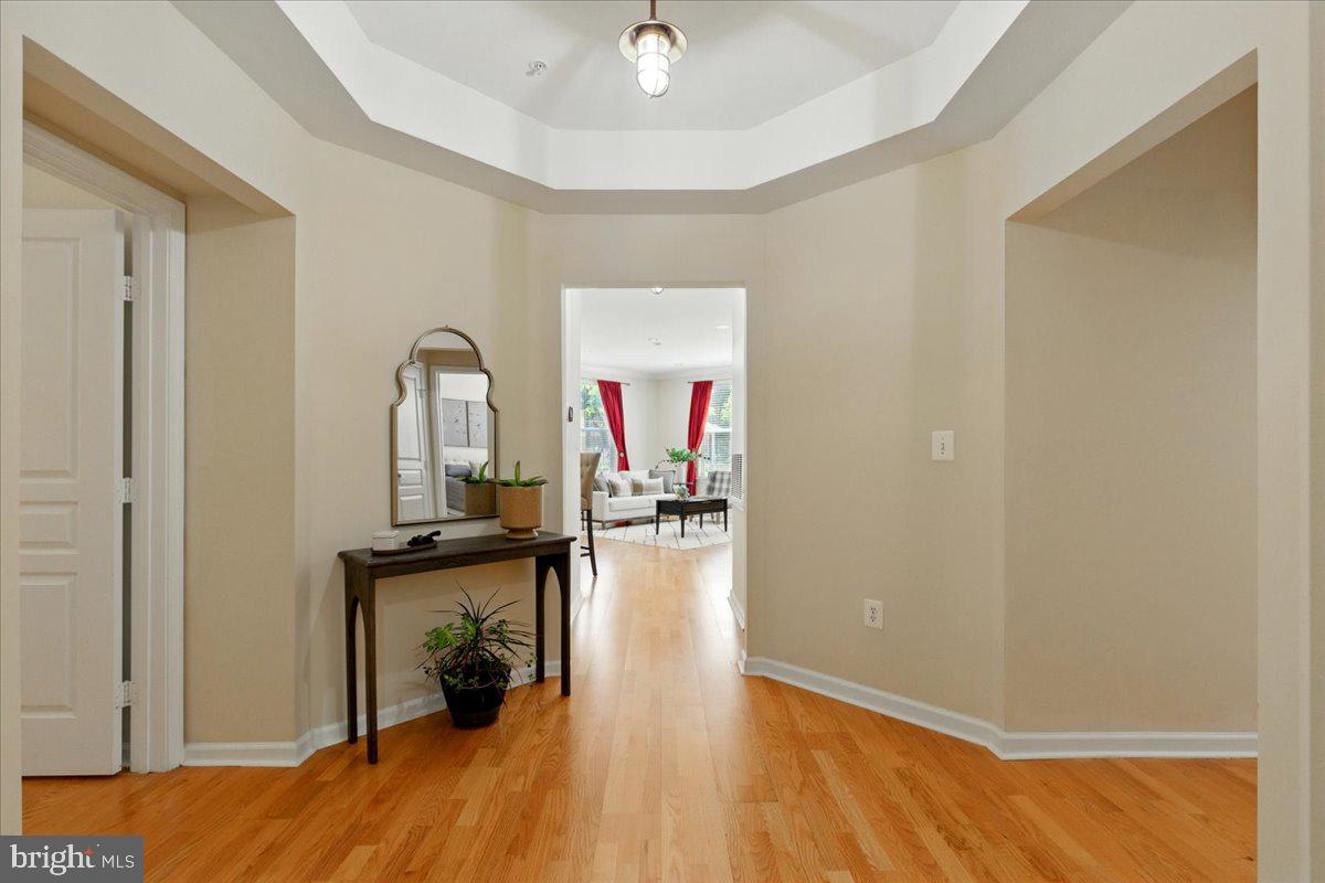 SAVOY AT RESTON TOWN CENTER - Residential