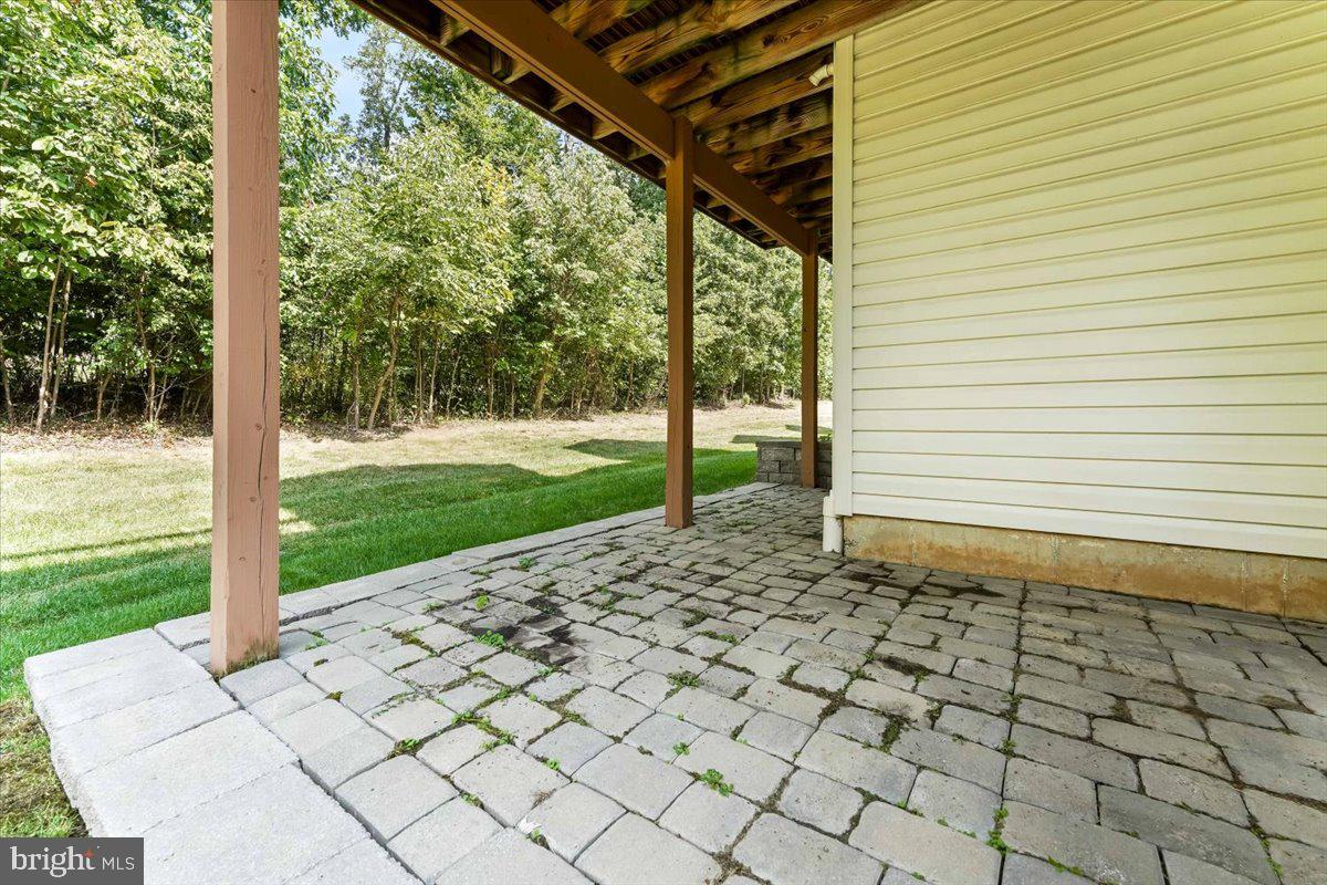 LONGFORD CROSSING - Residential Lease