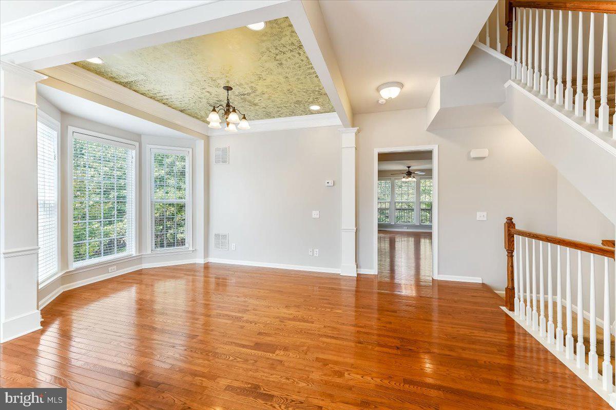 LONGFORD CROSSING - Residential Lease