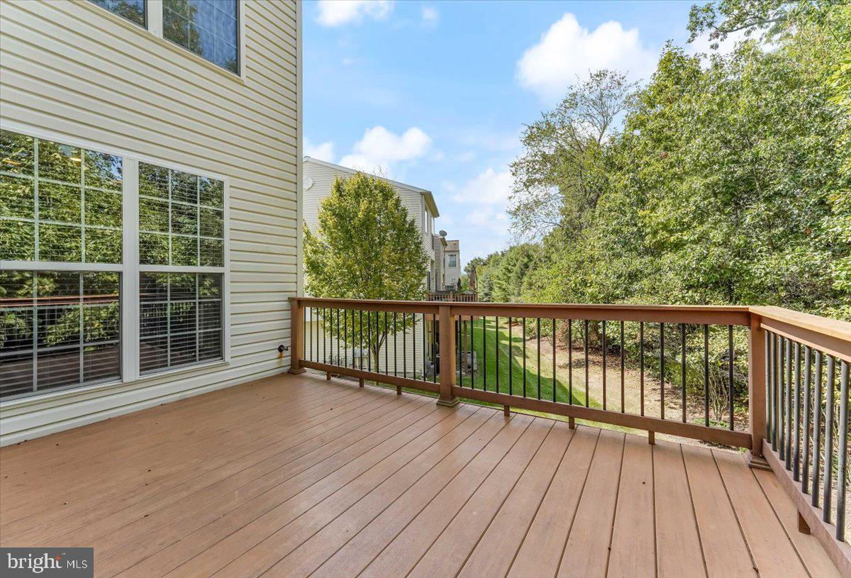 LONGFORD CROSSING - Residential Lease