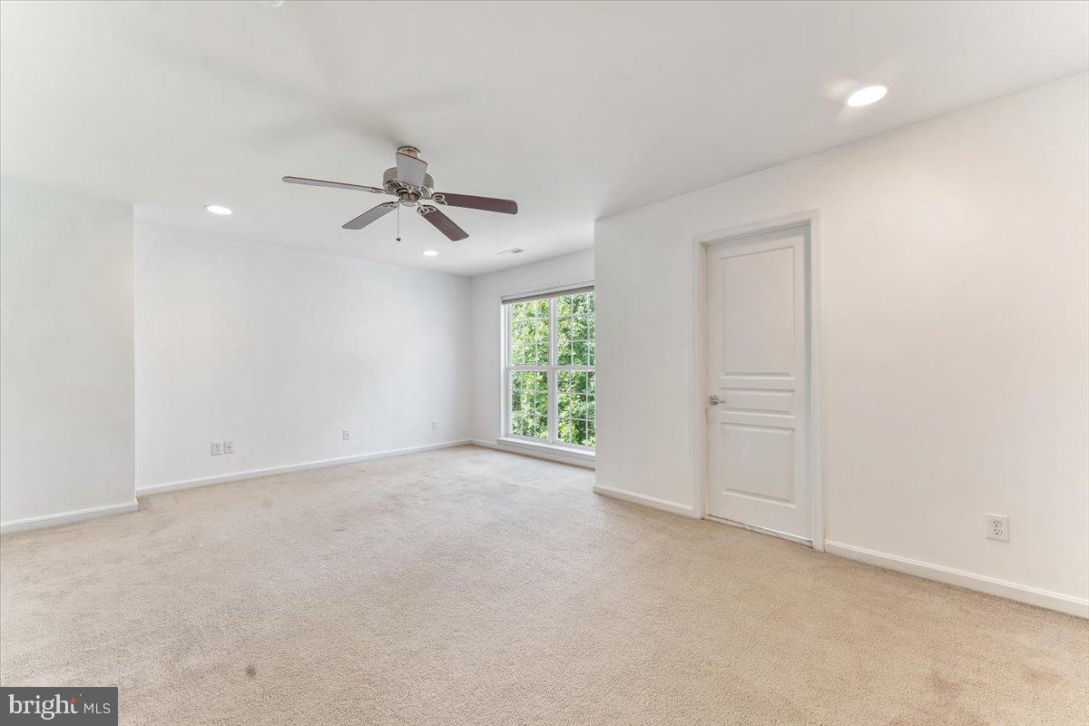 LONGFORD CROSSING - Residential Lease