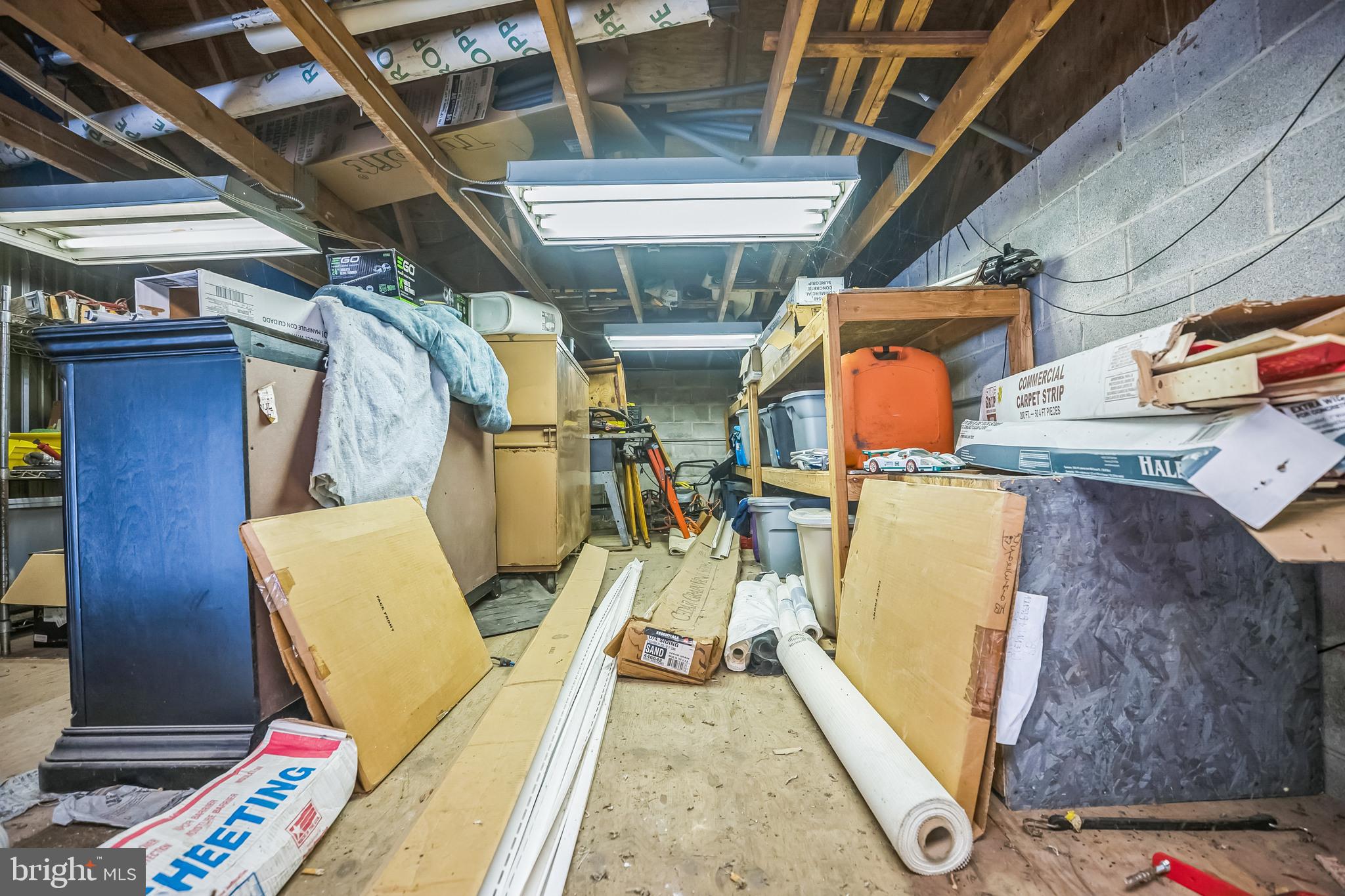 COLLINGDALE - Commercial Sale