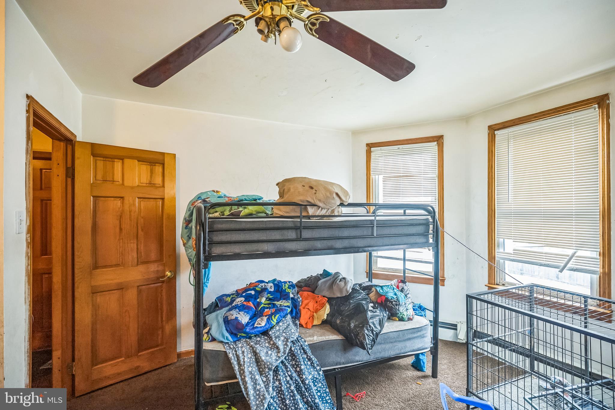 COLLINGDALE - Commercial Sale