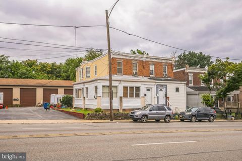 Photo of 82 - 84 Chester Pike, DARBY, PA 19023 (MLS # PADE2097228)