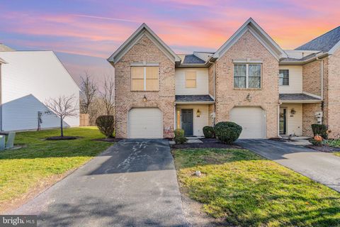 461 WAVERLY WOODS DRIVE HARRISBURG PA 17110