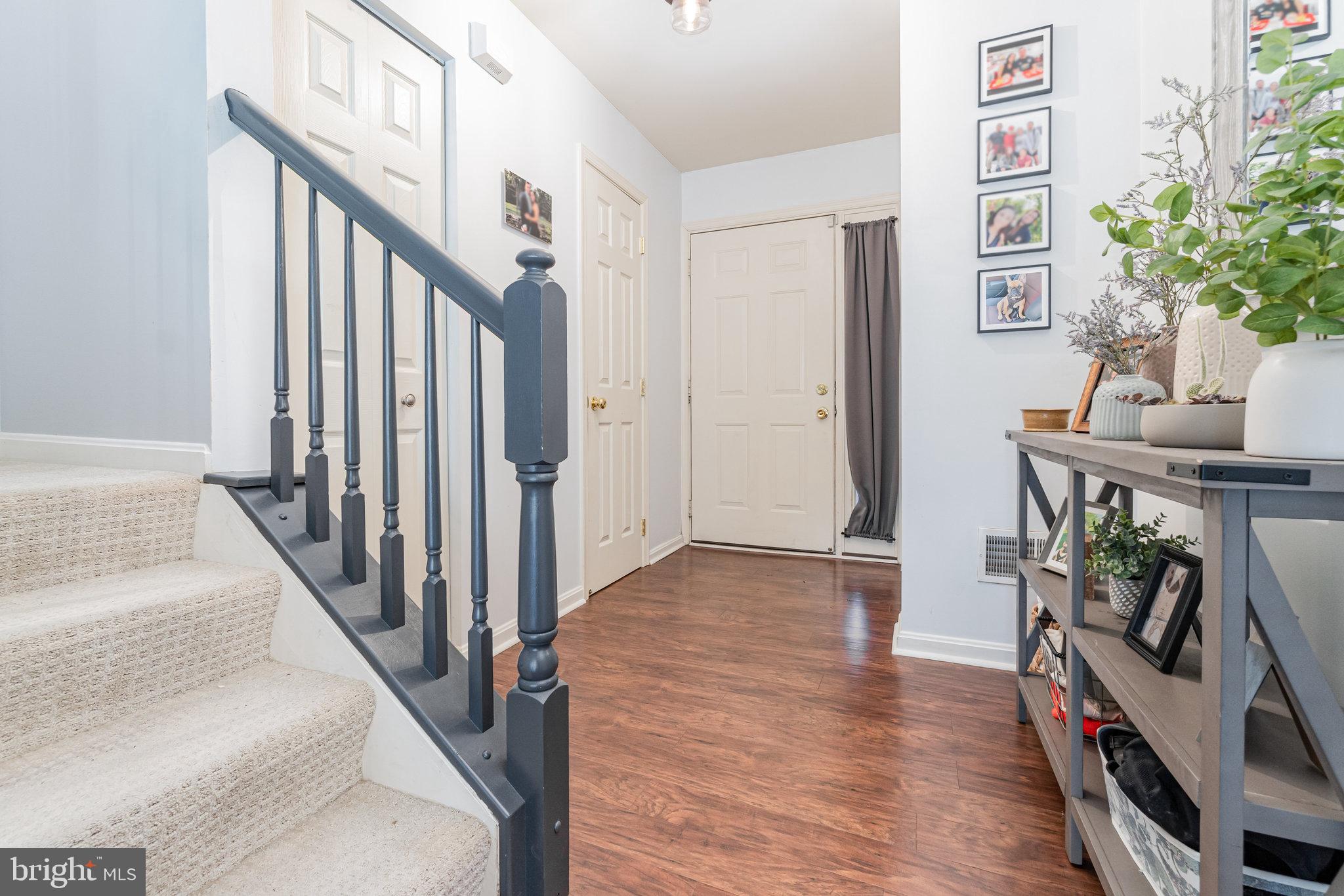 461 WAVERLY WOODS DRIVE