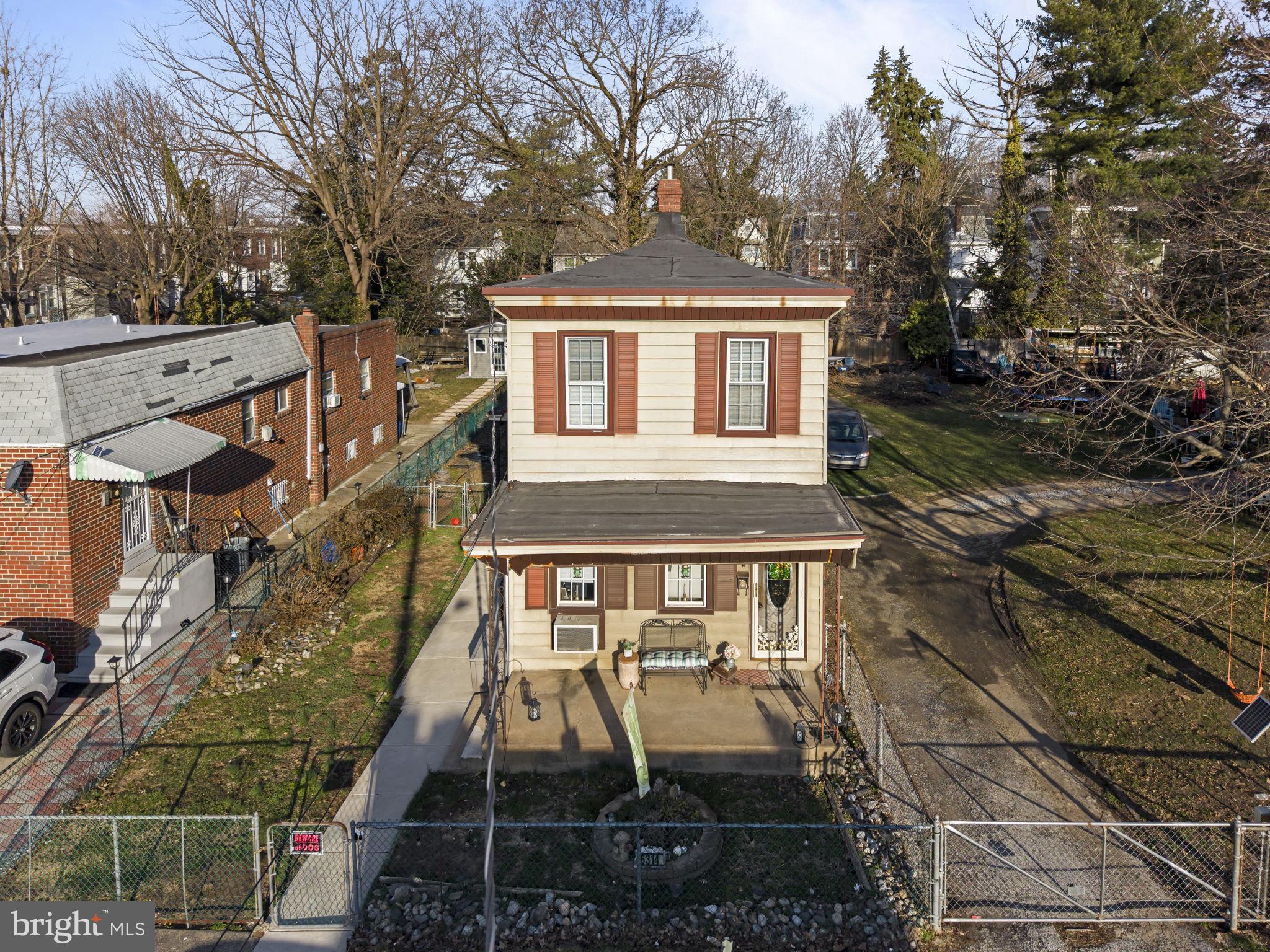 LAWNDALE - Residential