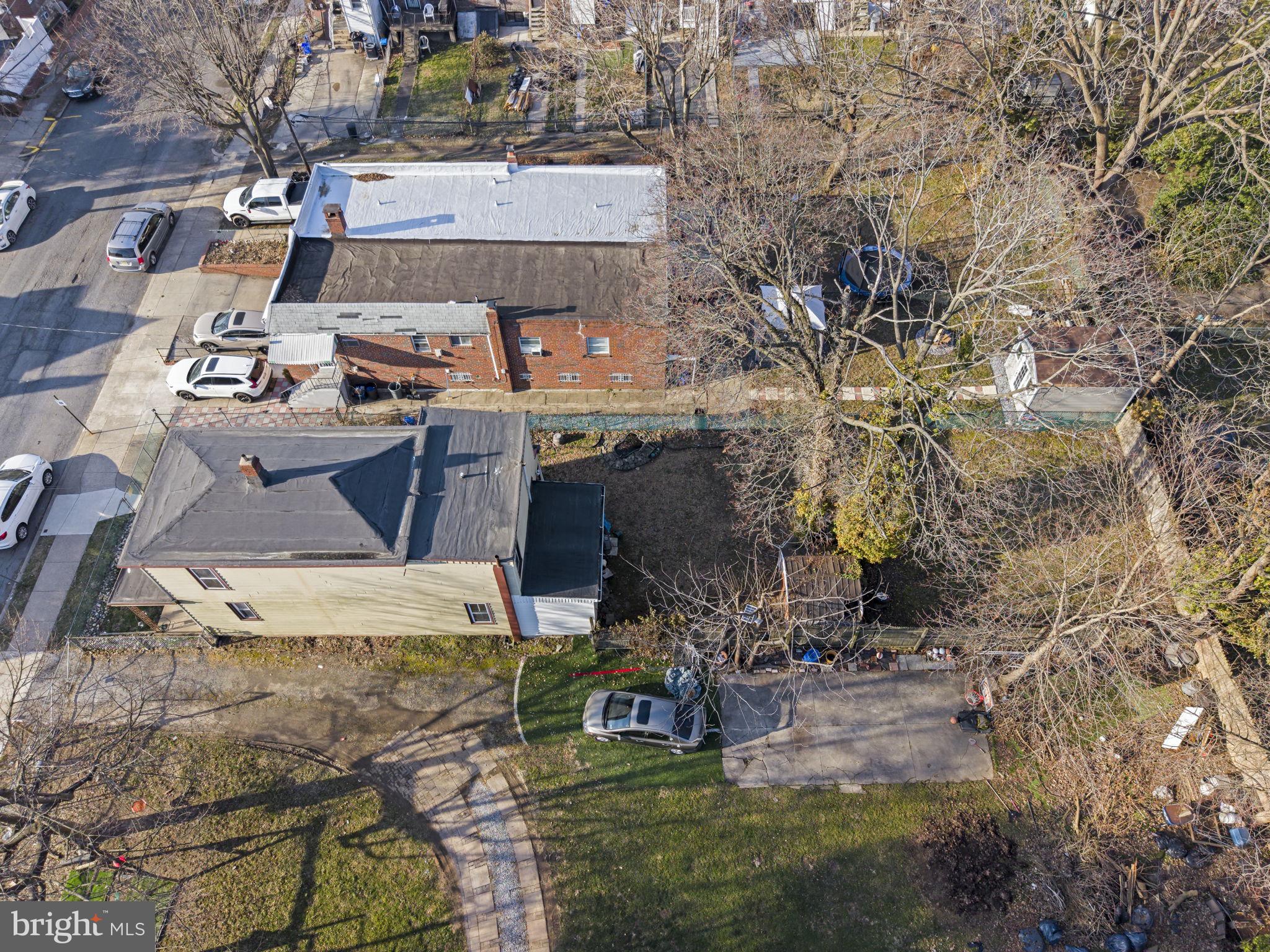 LAWNDALE - Residential