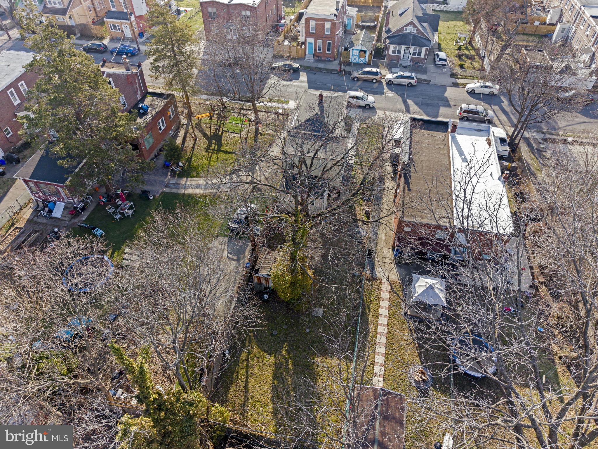 LAWNDALE - Residential