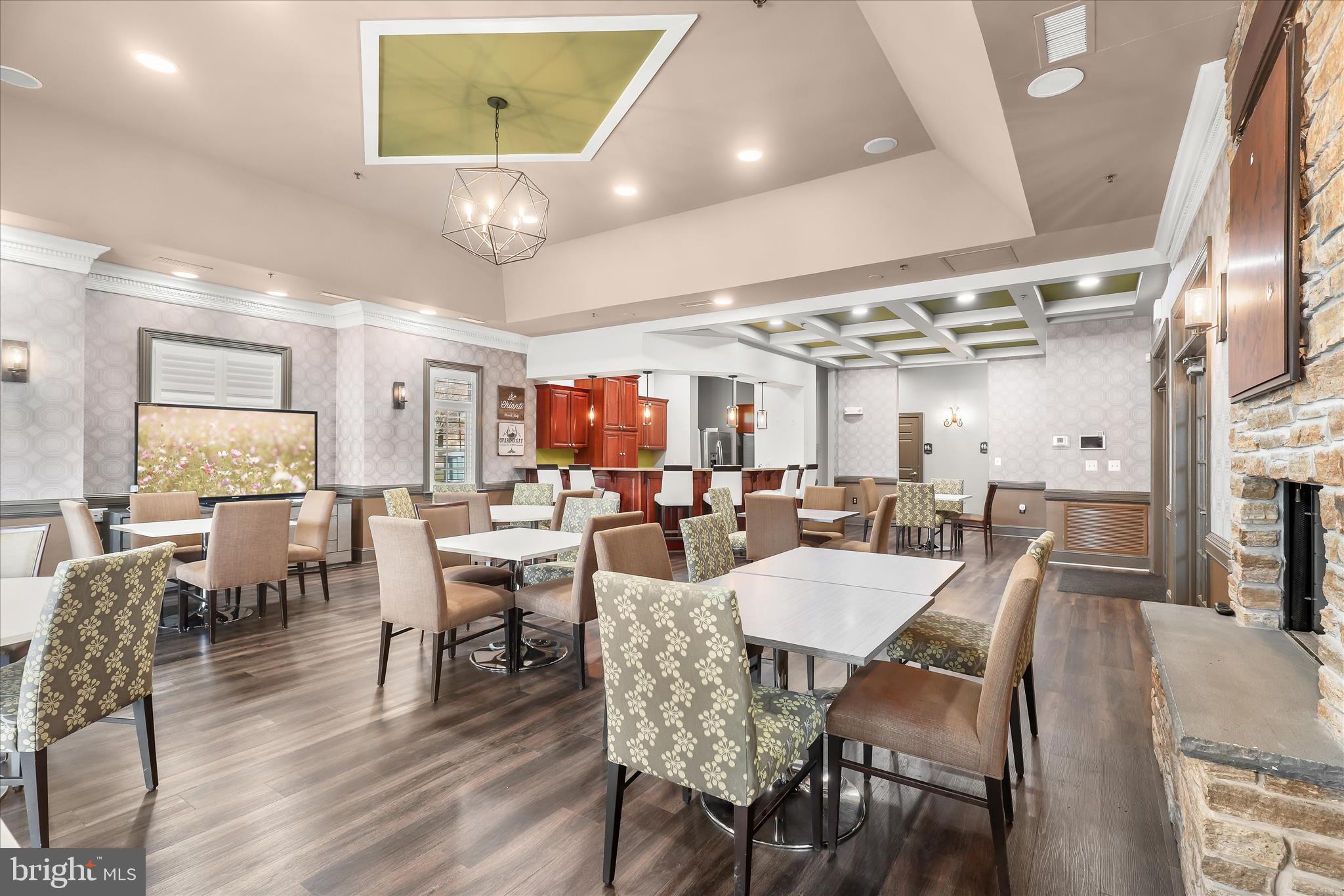 THE BLUFFS AT QUARRY LAKE - Residential