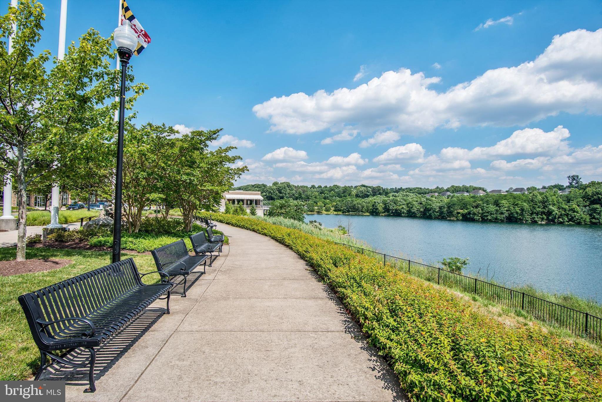 THE BLUFFS AT QUARRY LAKE - Residential