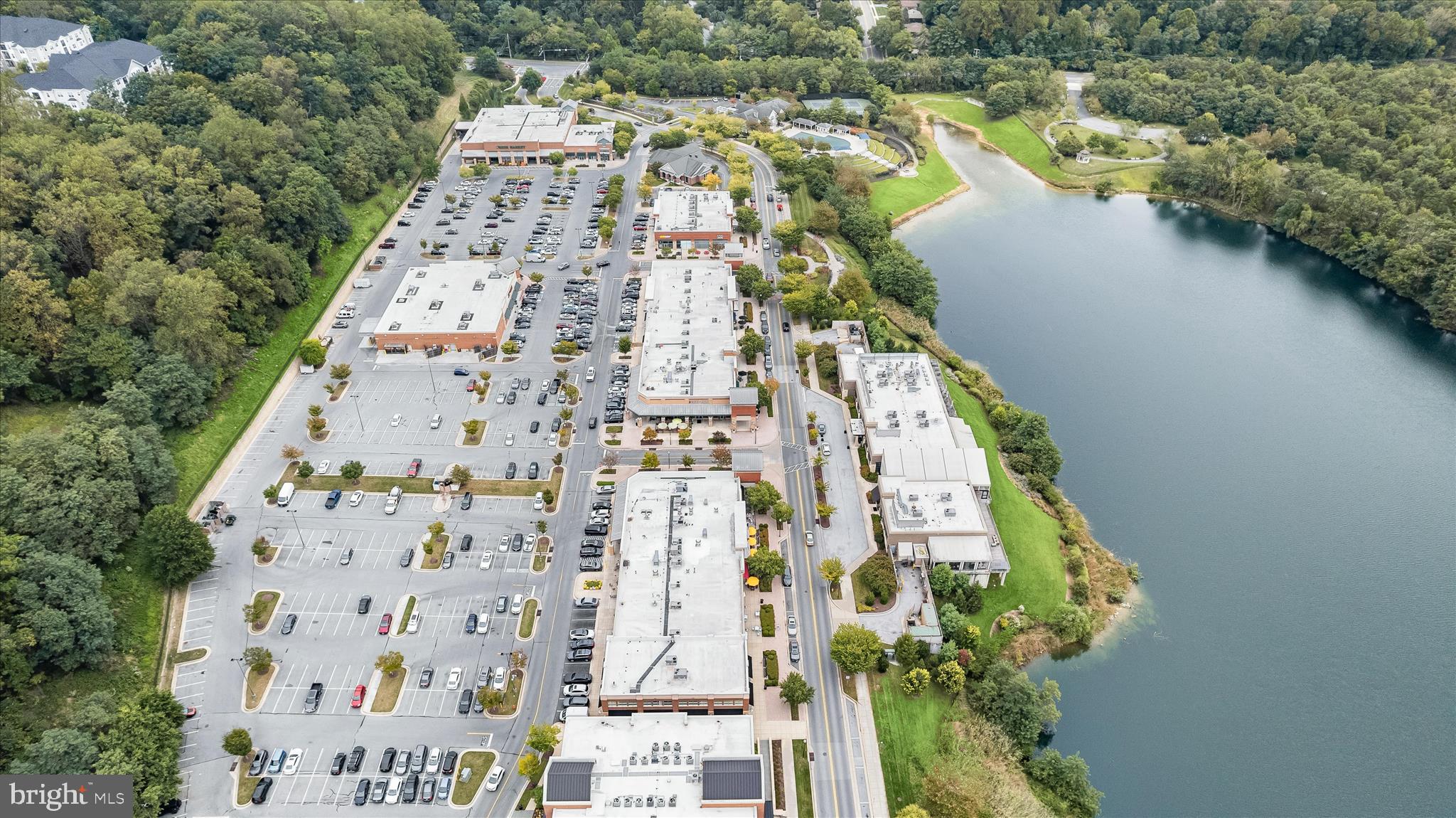 THE BLUFFS AT QUARRY LAKE - Residential