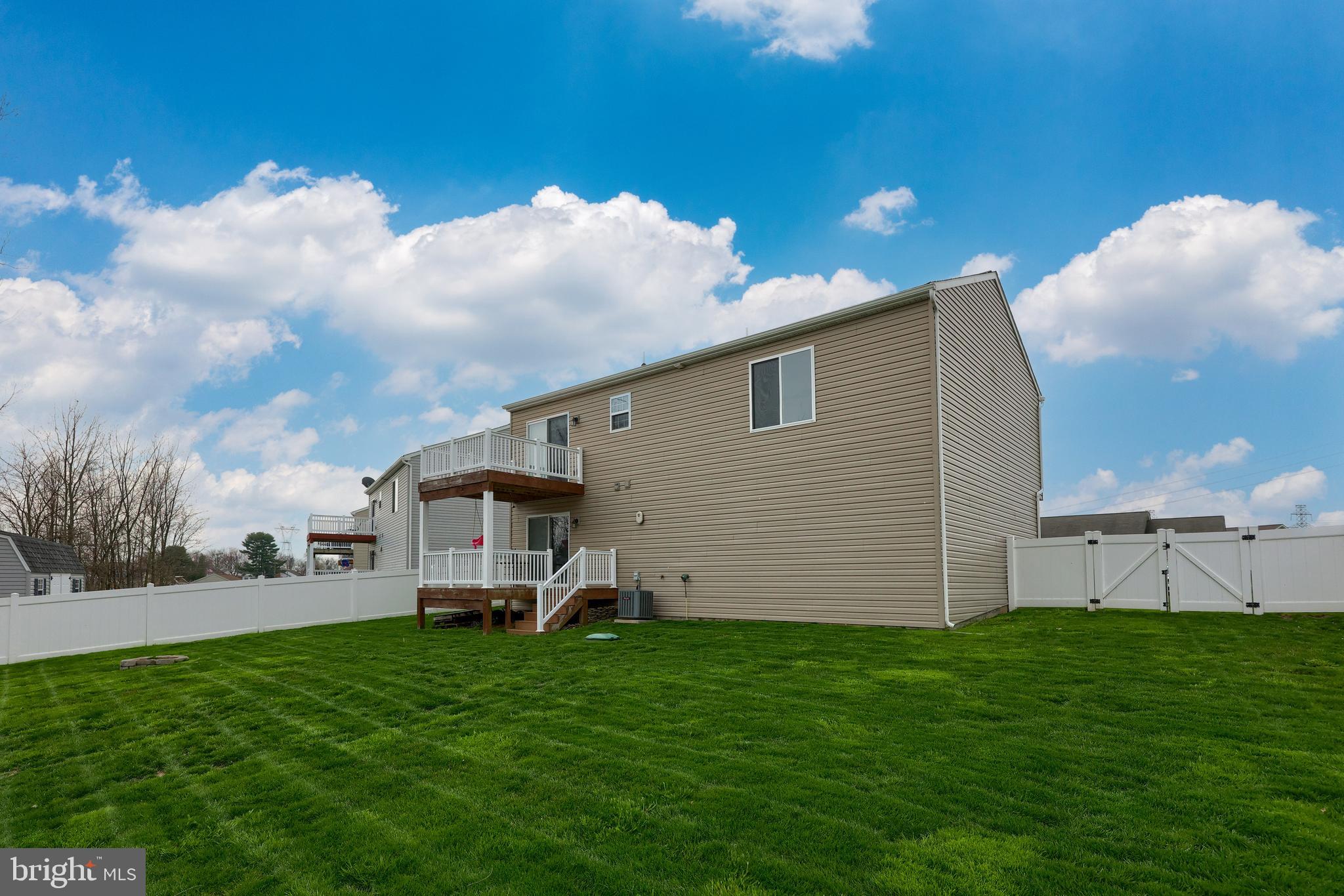 TOWNSEDGE - Residential