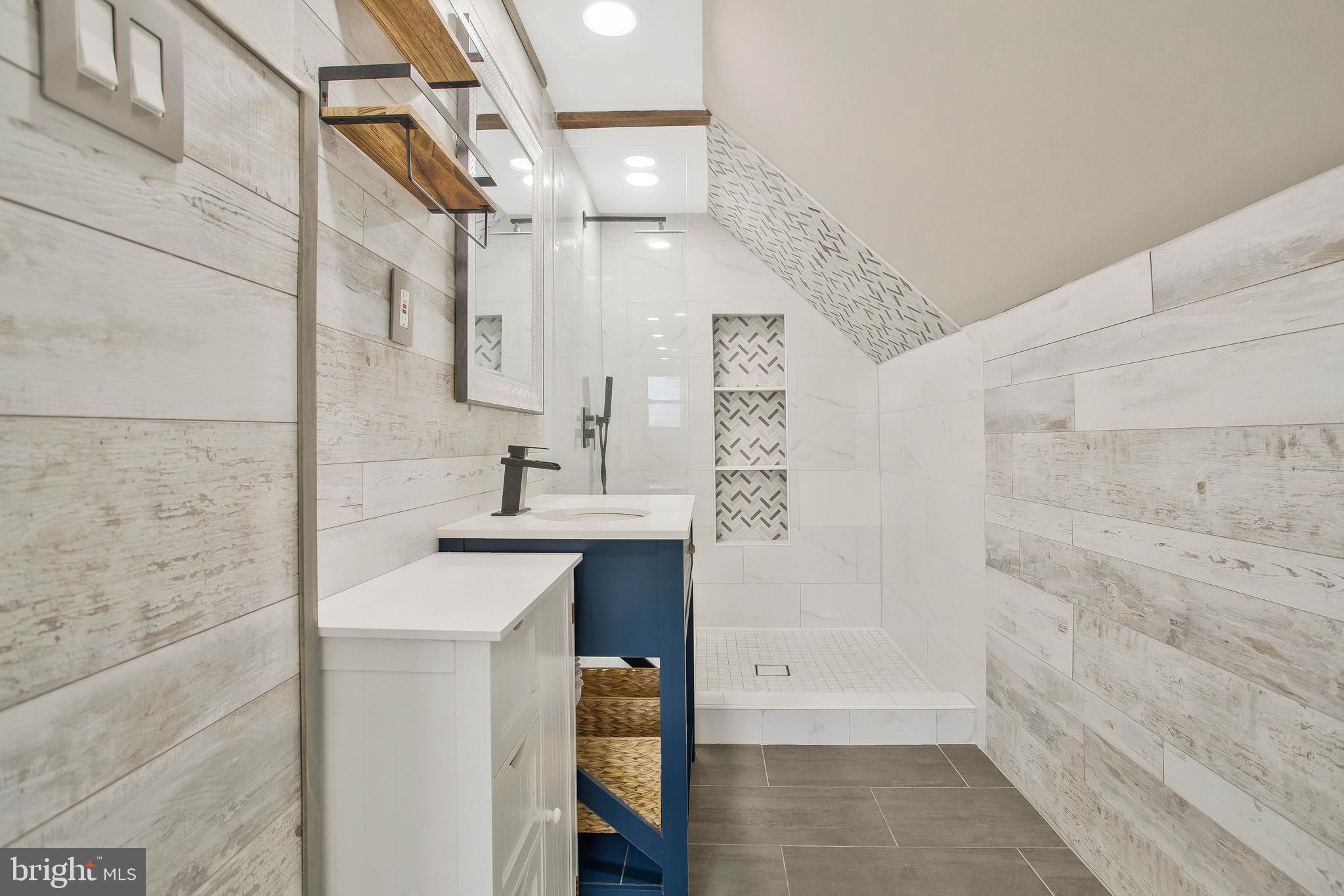 YORKTOWN AT BELAIR - Residential