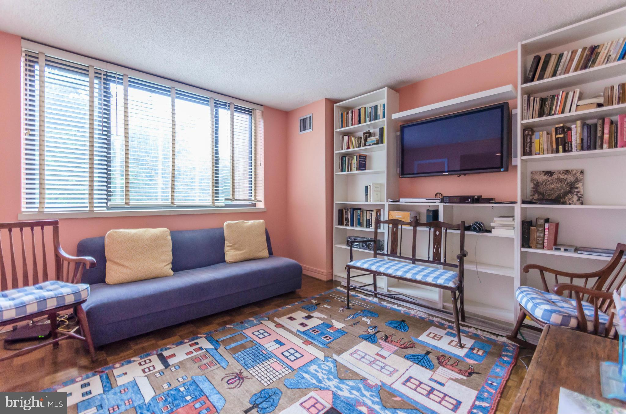 HARPER HOUSE CONDOMINIUMS - Residential