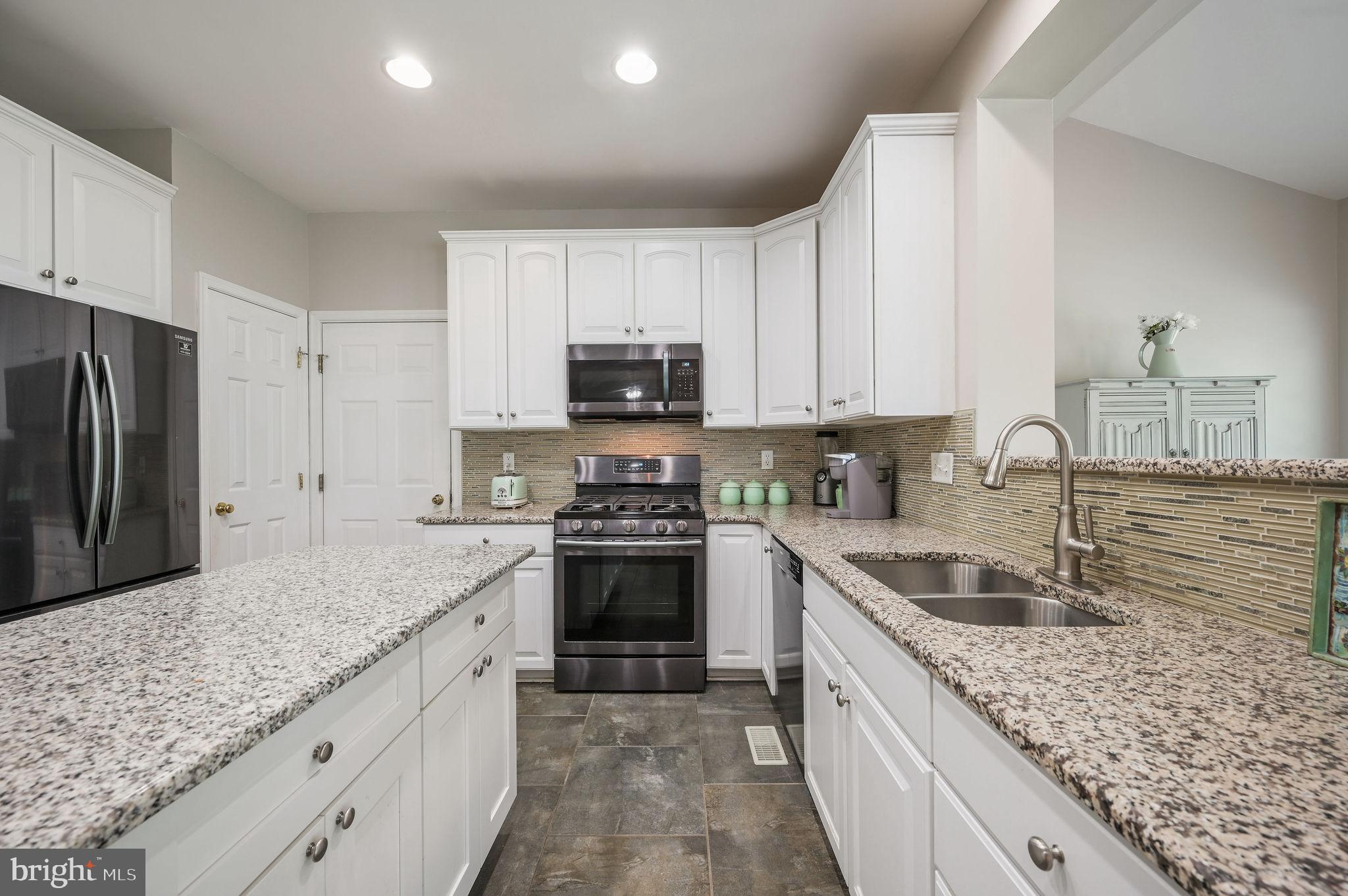 16 E SHAKESPEARE DRIVE