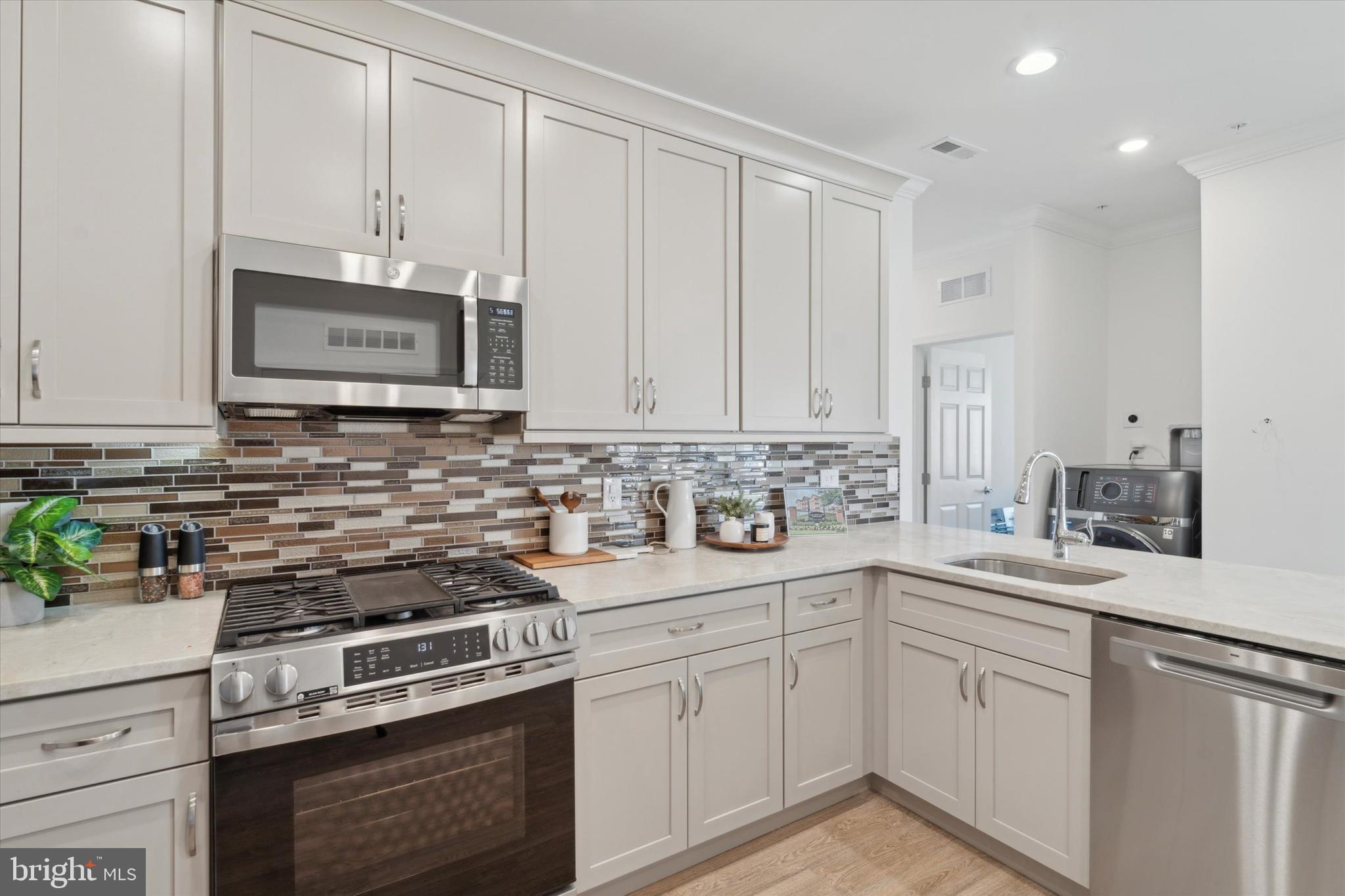 16352 RIVER VIEW COURT