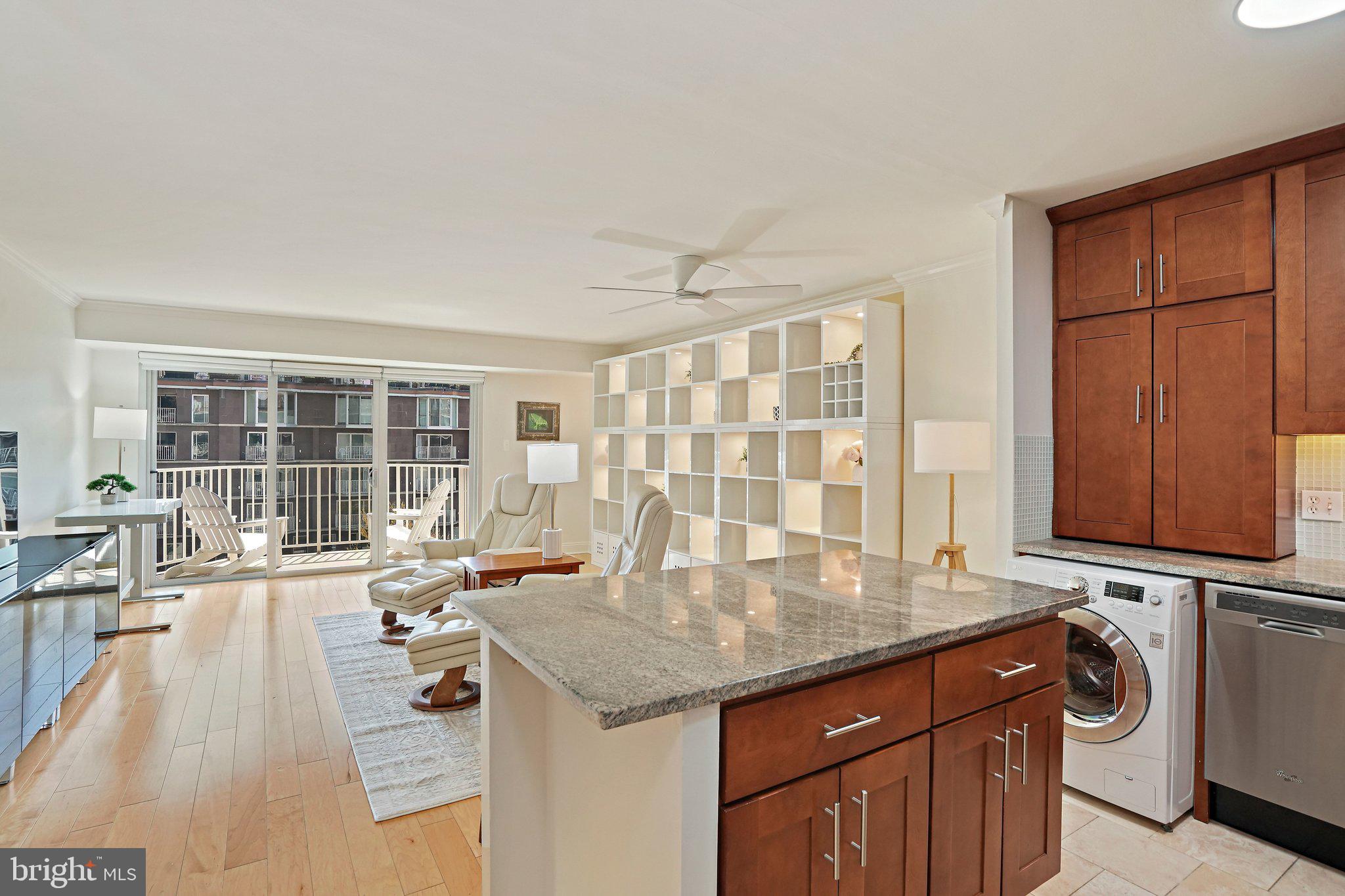 510 N STREET SW N422