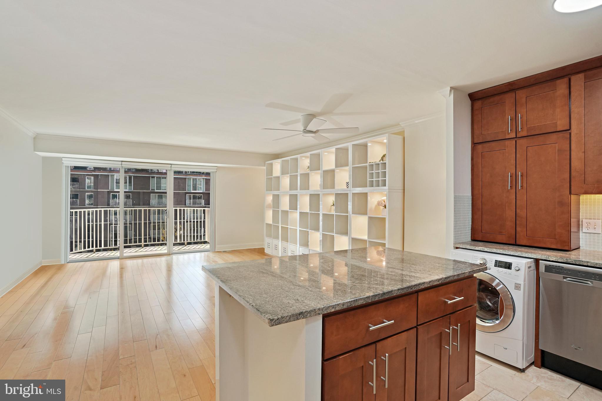 510 N STREET SW N422