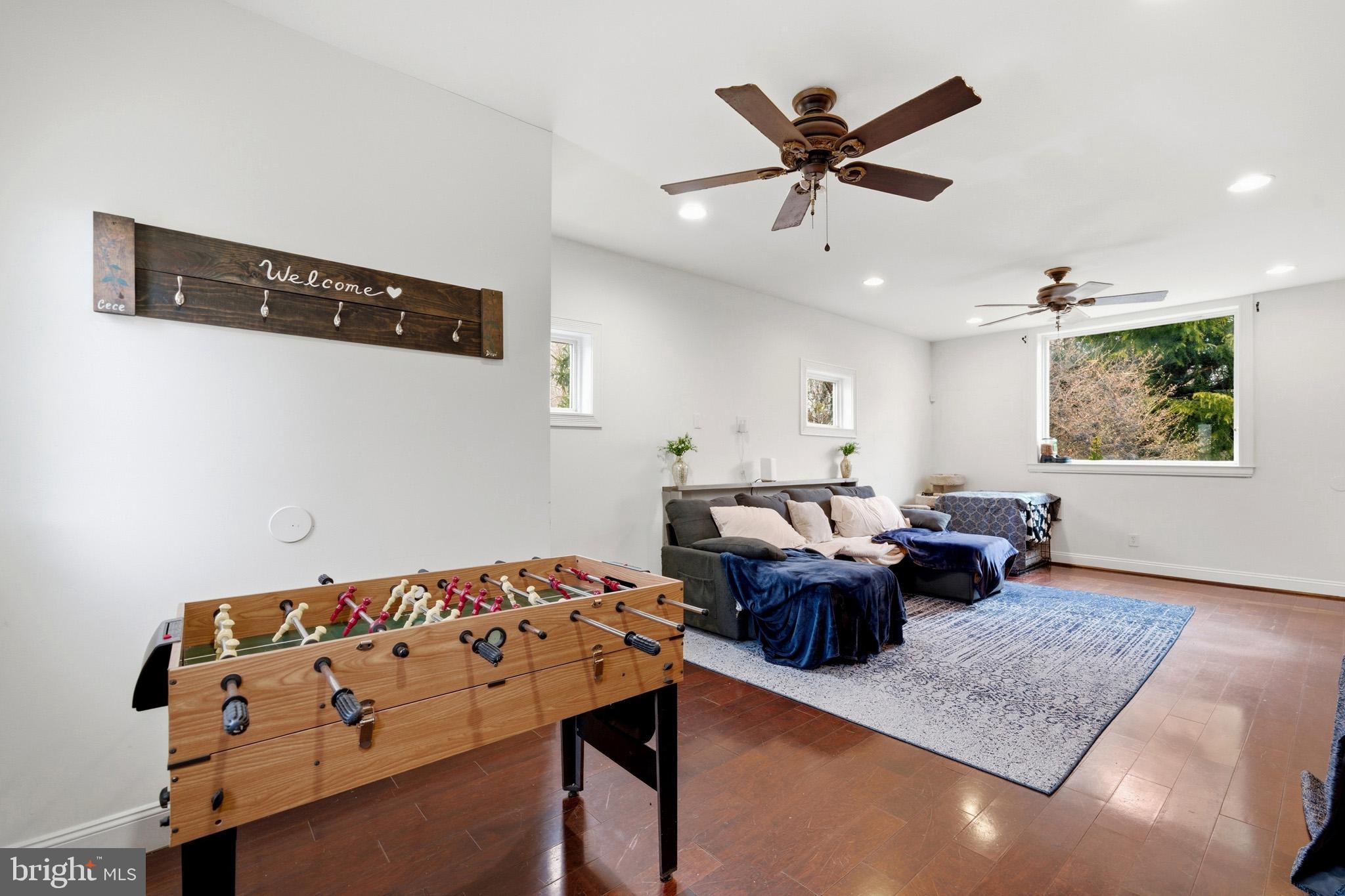 GREEN MEADOWS - Residential