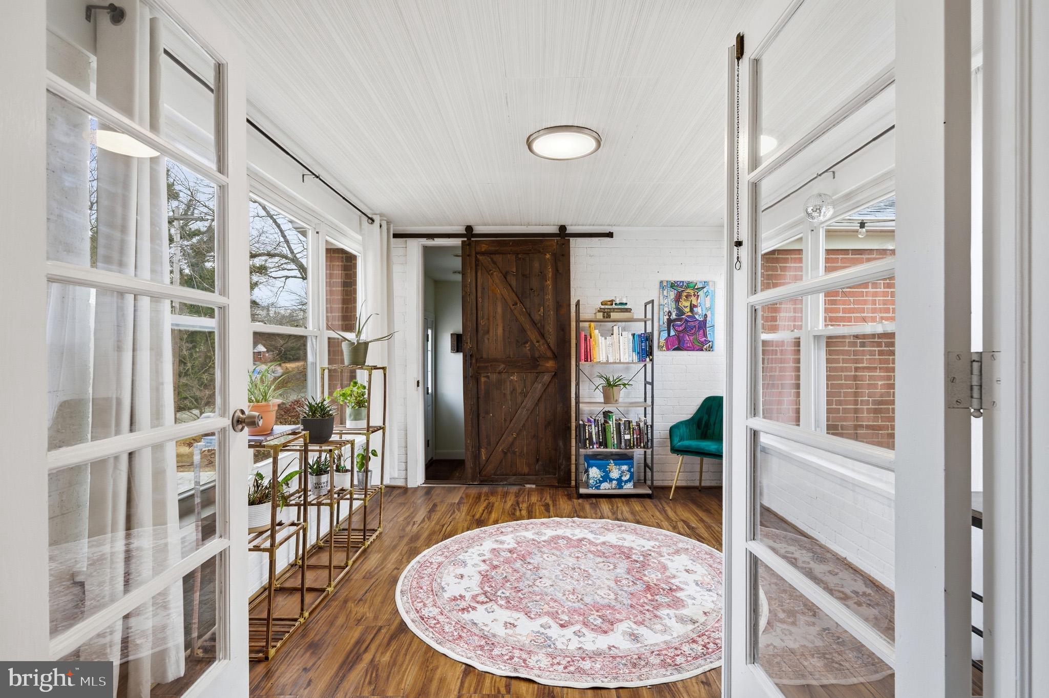 3270 GREEN MEADOWS DRIVE