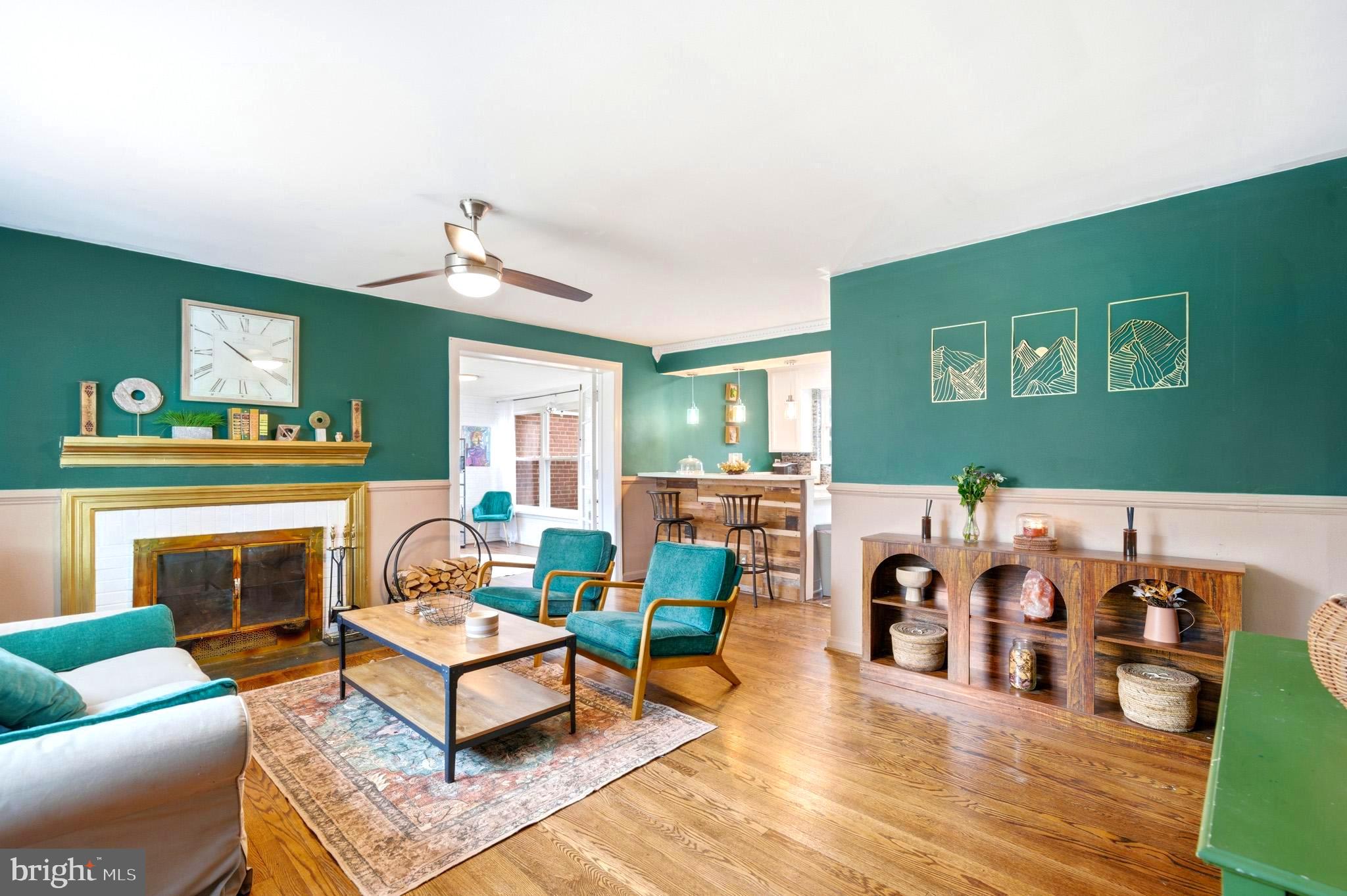 3270 GREEN MEADOWS DRIVE