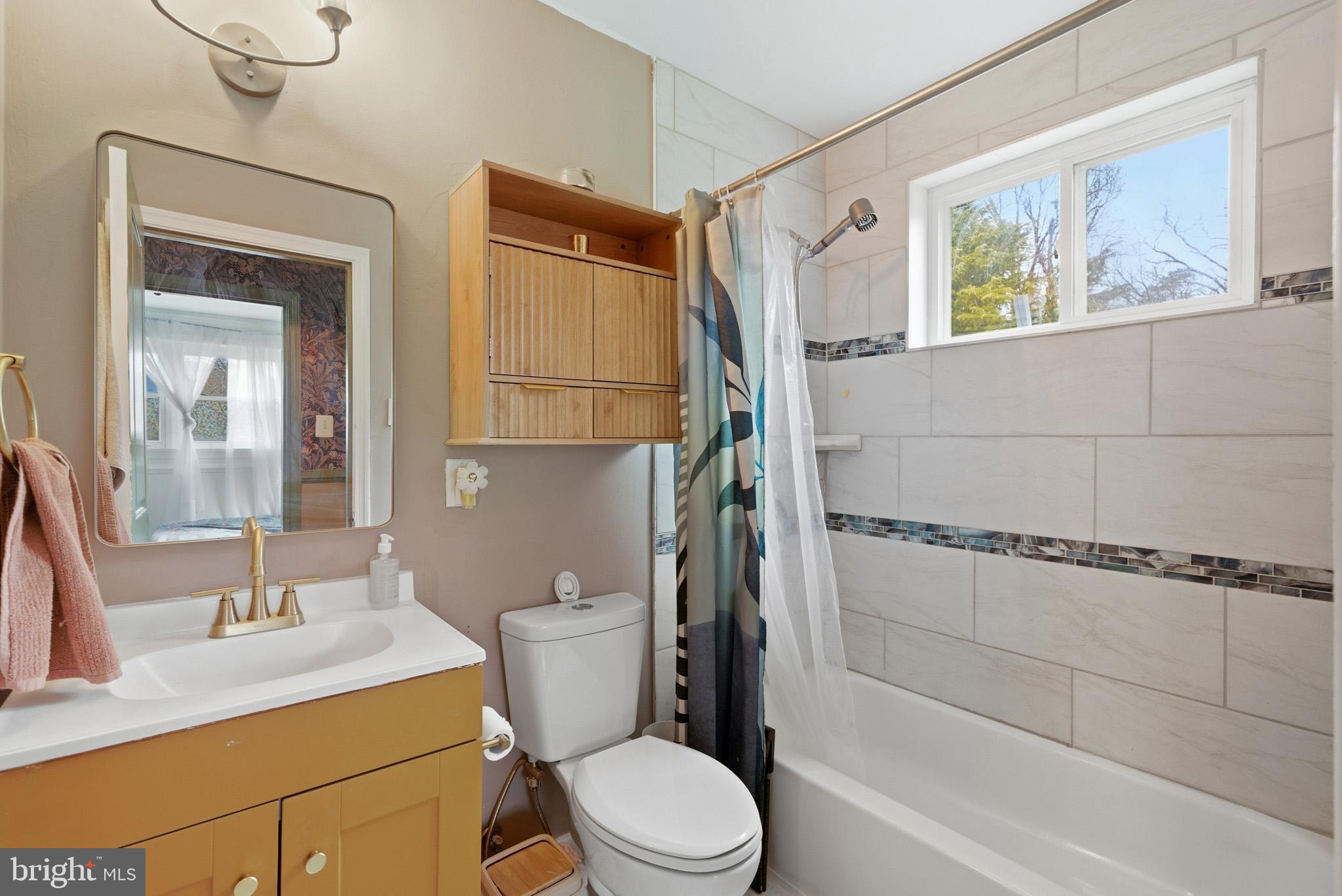 GREEN MEADOWS - Residential