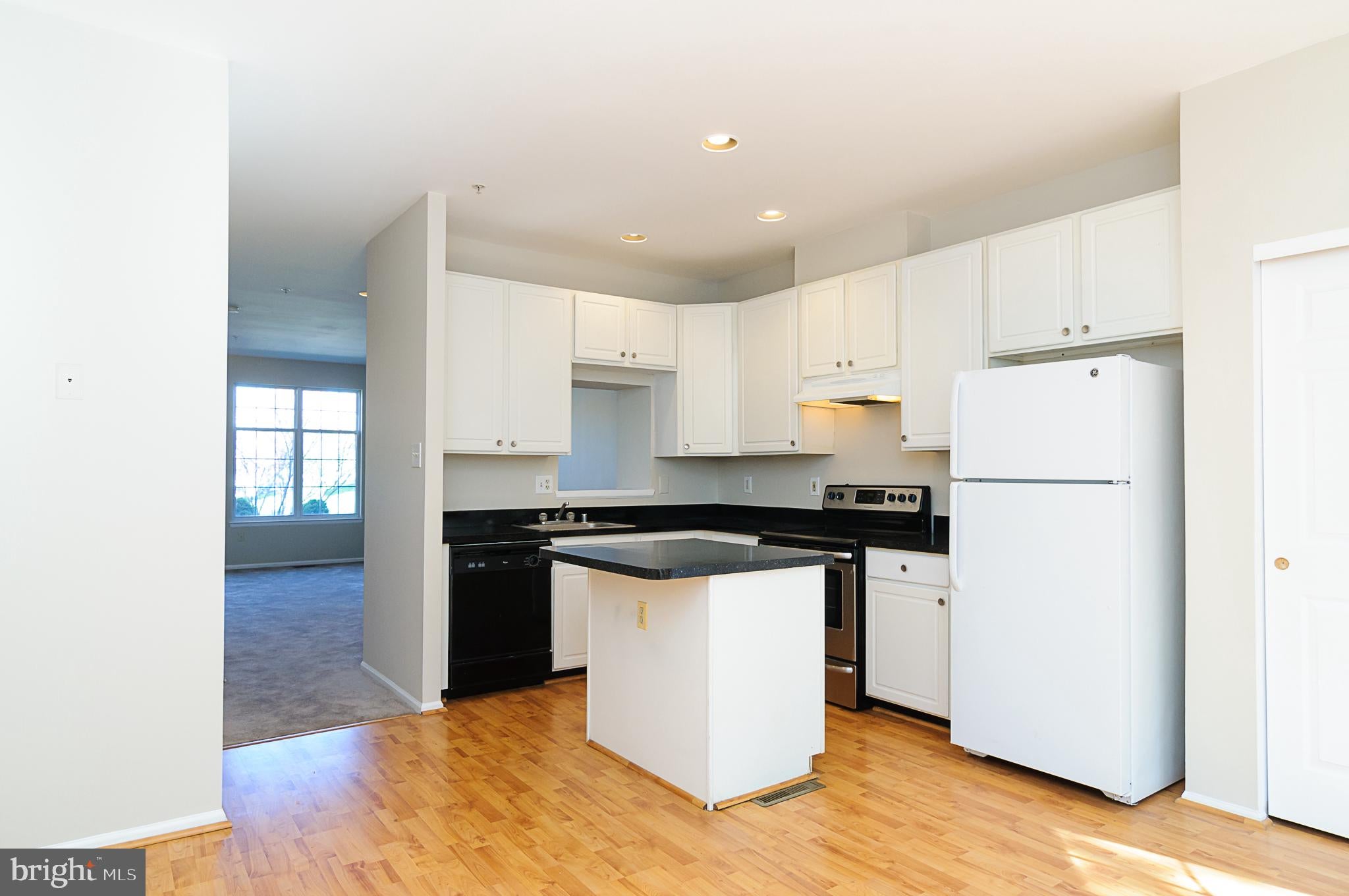 8459 GOLD SUNSET WAY